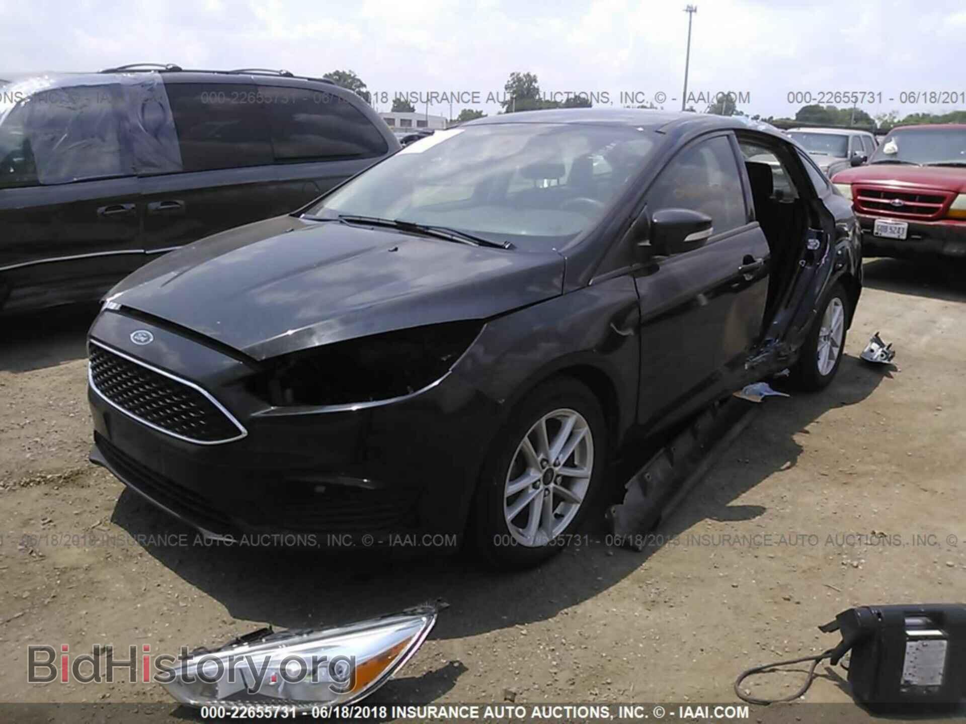 2015 Ford Focus - VIN: 1FADP3F27FL325491 - Photo 2