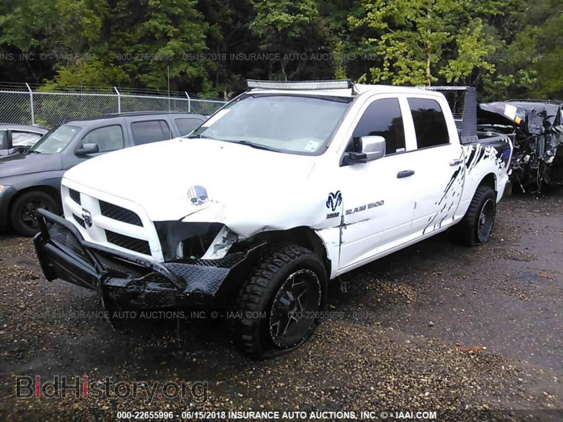 2012 Dodge Ram 1500 - VIN: 1C6RD6KT1CS220902 - Photo 2