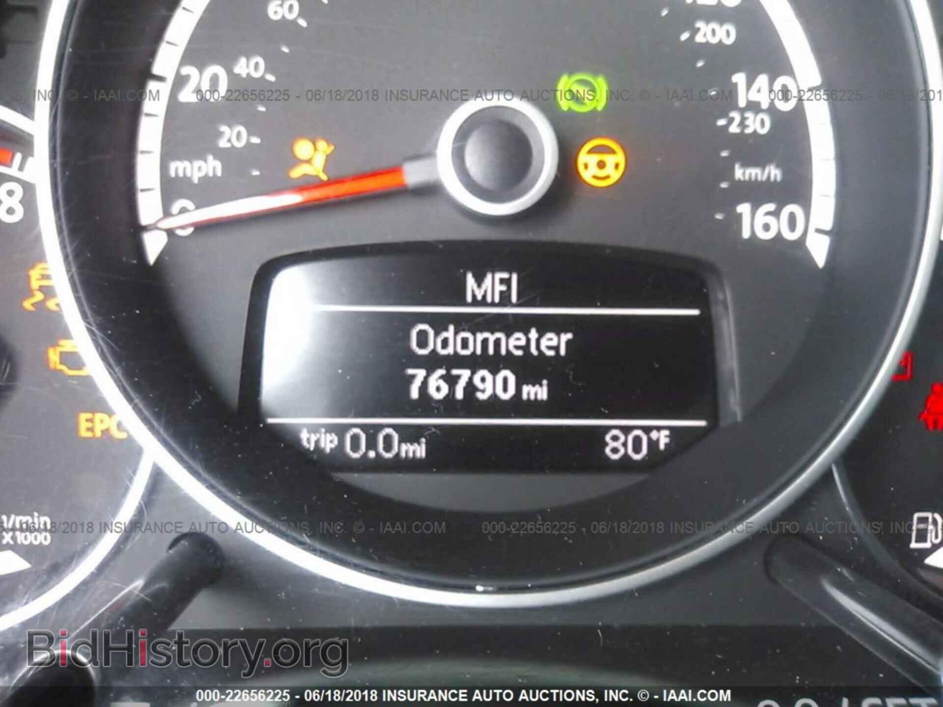 2014 Volkswagen Beetle - VIN: 3VWJ07AT4EM660100 - Фото 7