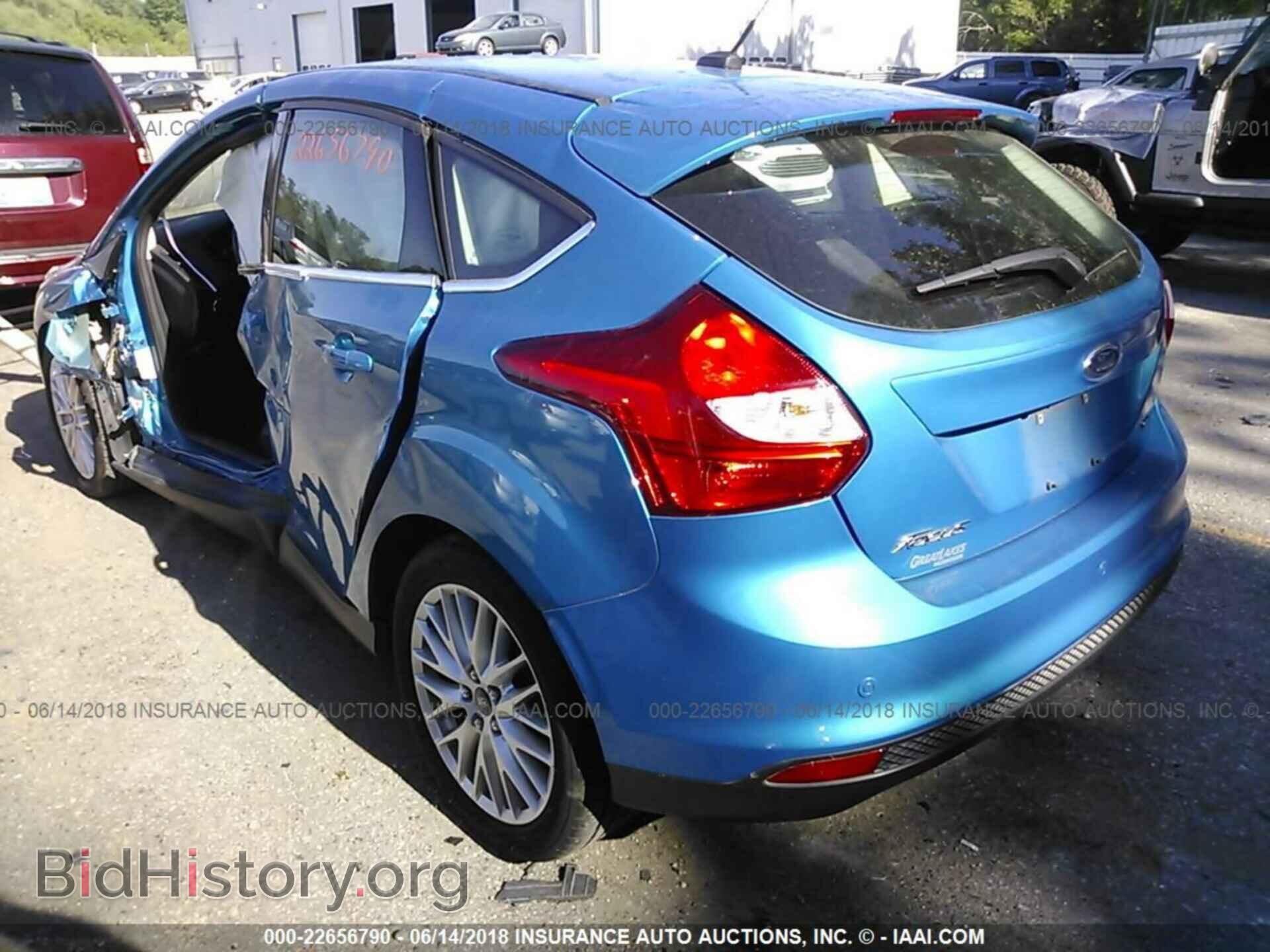 2012 Ford Focus - VIN: 1FAHP3M29CL320390 - Photo 3