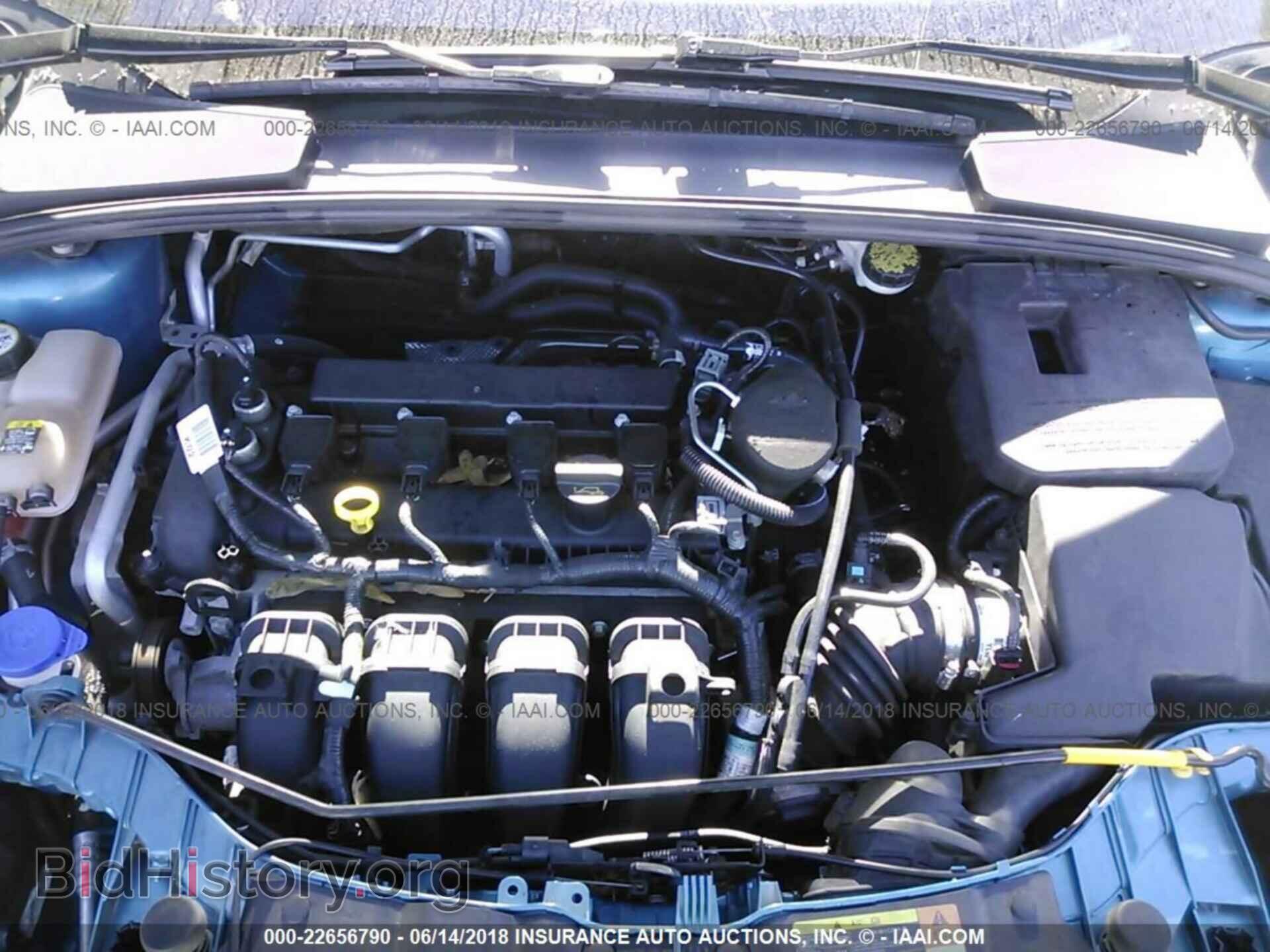 2012 Ford Focus - VIN: 1FAHP3M29CL320390 - Photo 10