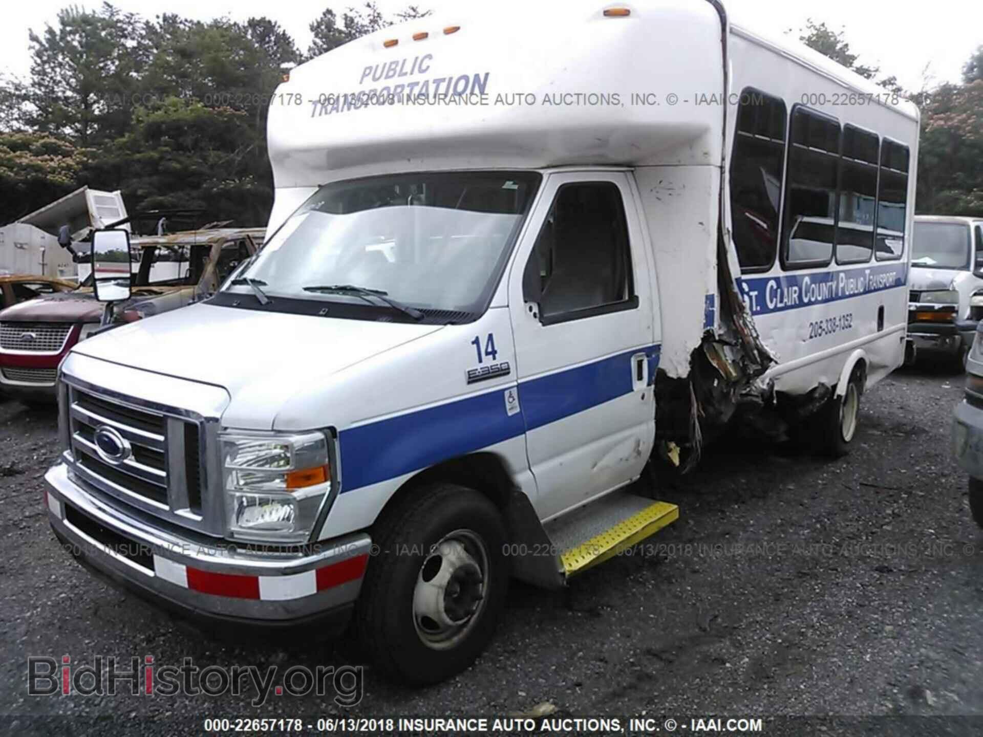 2013 Ford Econoline - VIN: 1FDEE3FS0DDA85630 - Фото 2