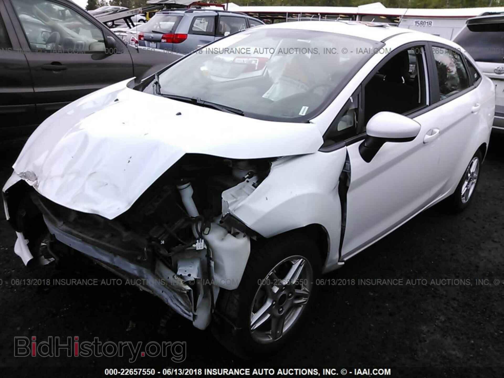 2017 Ford Fiesta - VIN: 3FADP4BJ4HM136141 - Фото 2