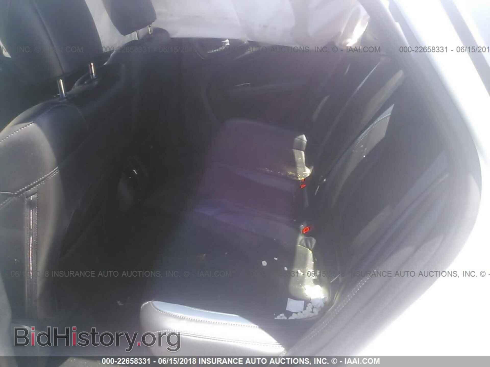 2016 Chrysler 200 - VIN: 1C3CCCDG1GN110473 - Фото 8