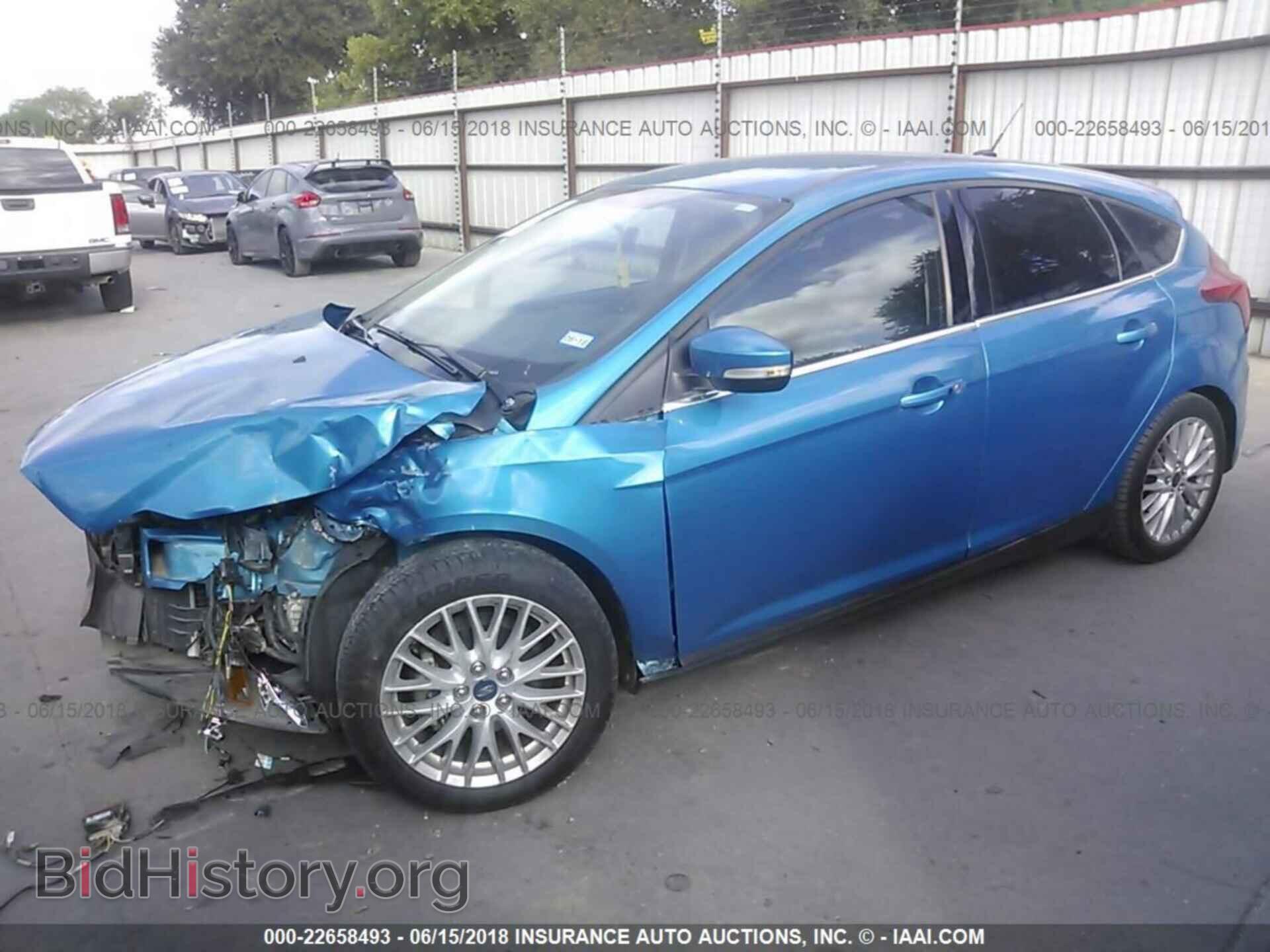 2014 Ford Focus - VIN: 1FADP3N29EL213355 - Фото 2
