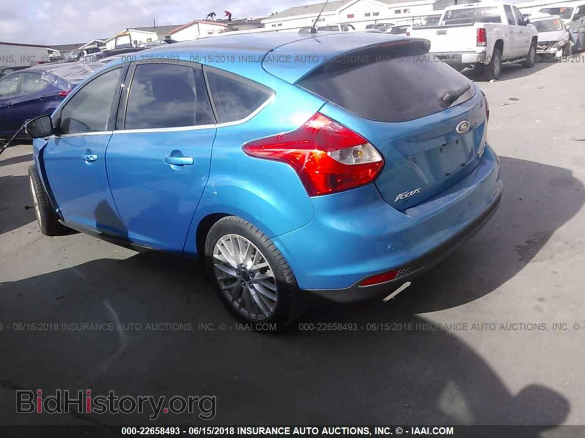 2014 Ford Focus - VIN: 1FADP3N29EL213355 - Фото 3