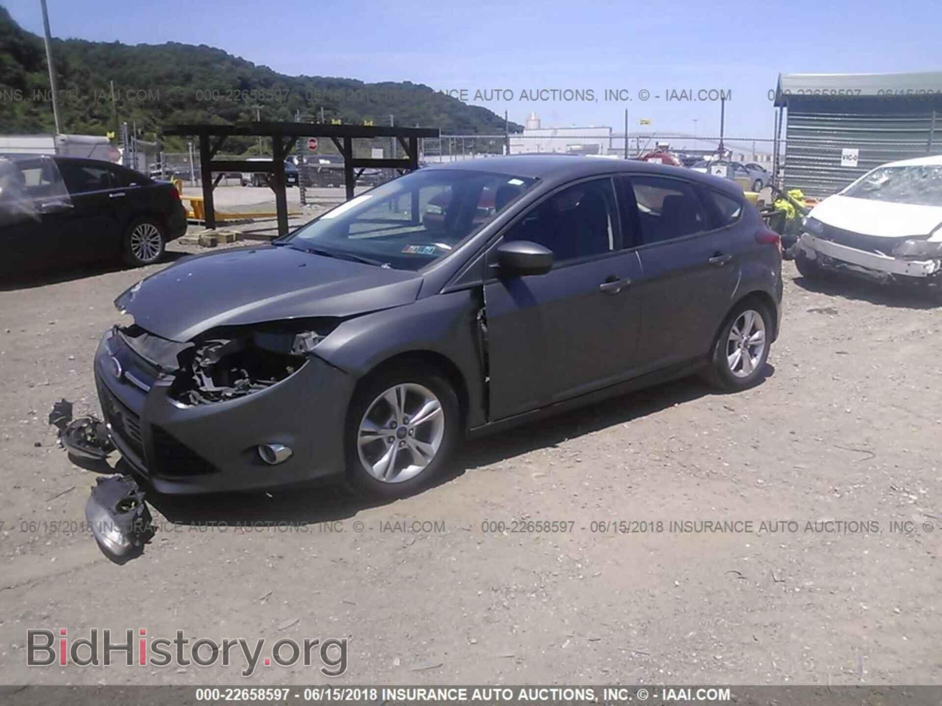 2012 Ford Focus - VIN: 1FAHP3K2XCL260736 - Photo 2