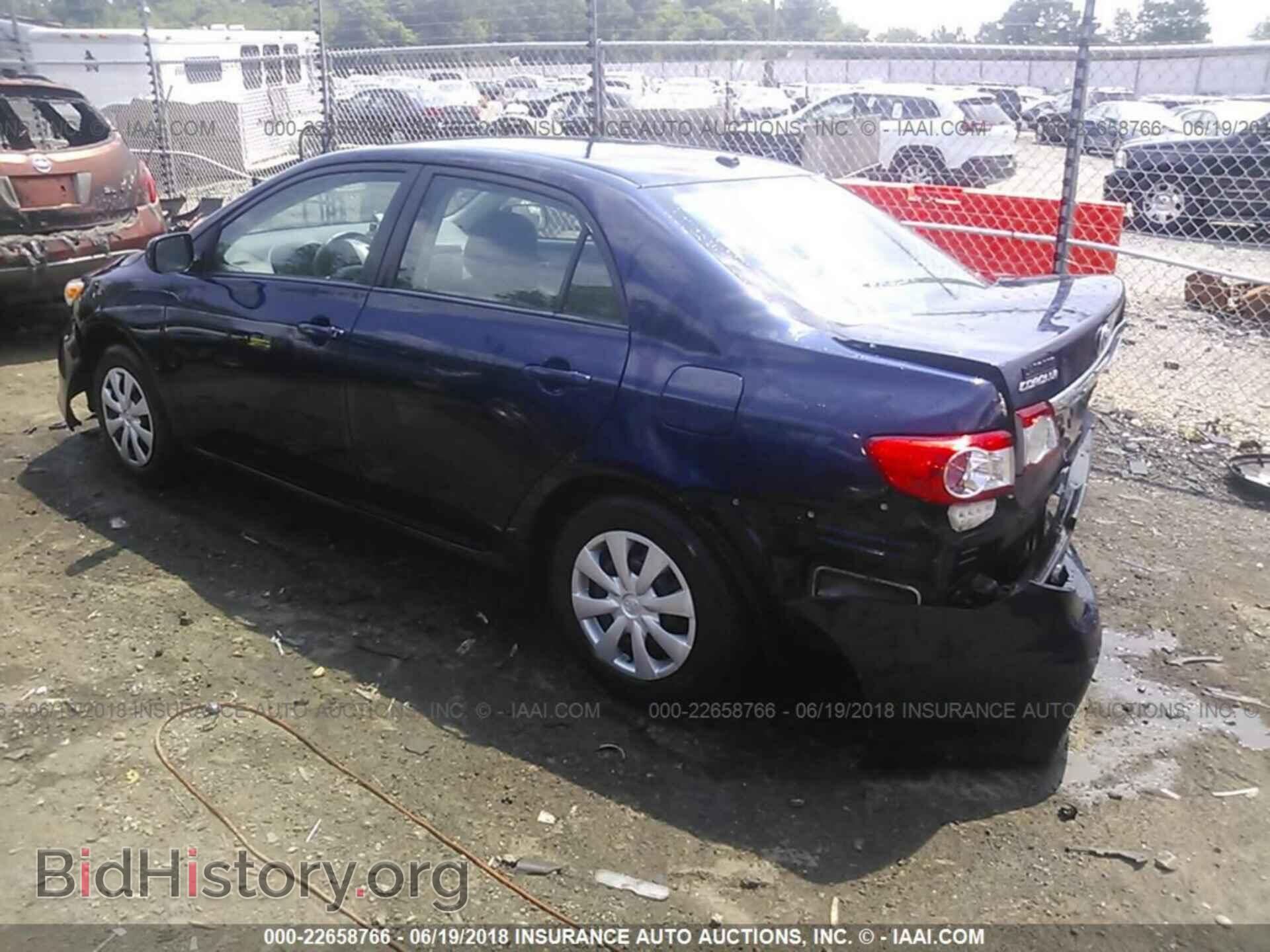 2011 Toyota Corolla - VIN: 2T1BU4EEXBC709777 - Photo 3