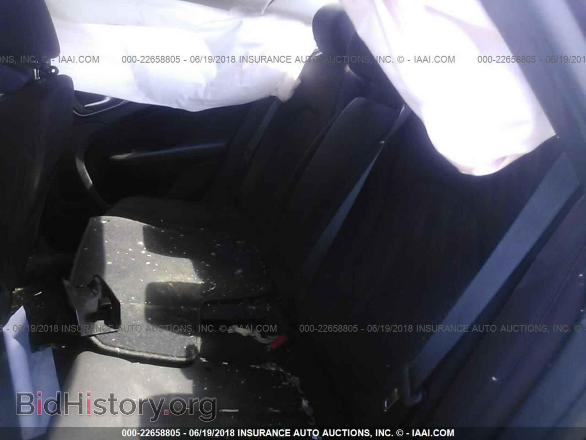 2015 Chrysler 200 - VIN: 1C3CCCAB3FN623733 - Photo 8