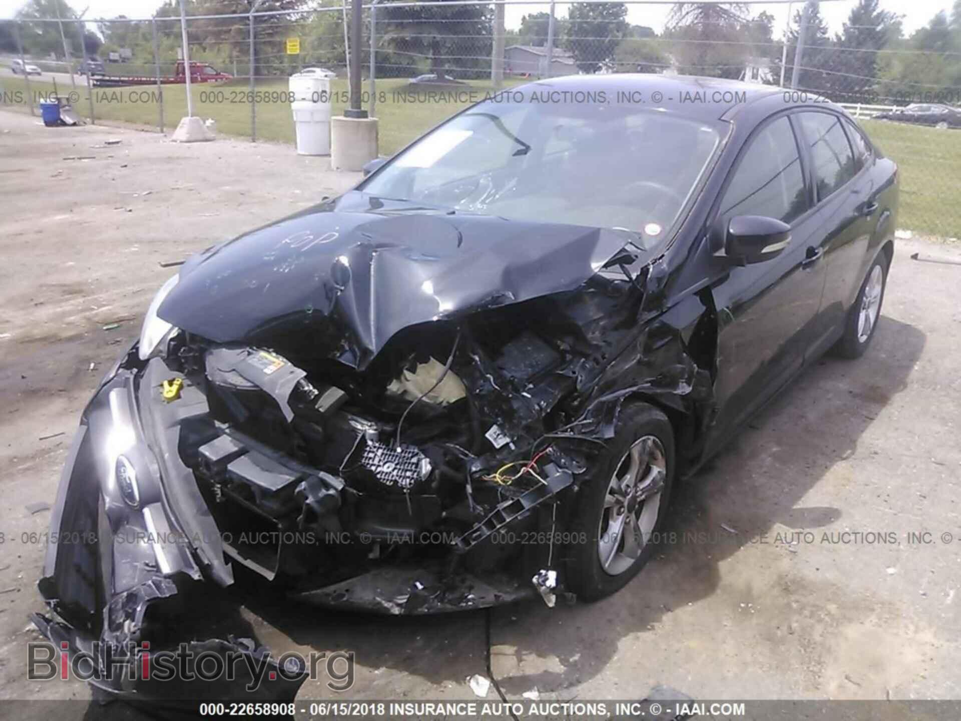 2013 Ford Focus - VIN: 1FADP3F23DL195027 - Photo 2
