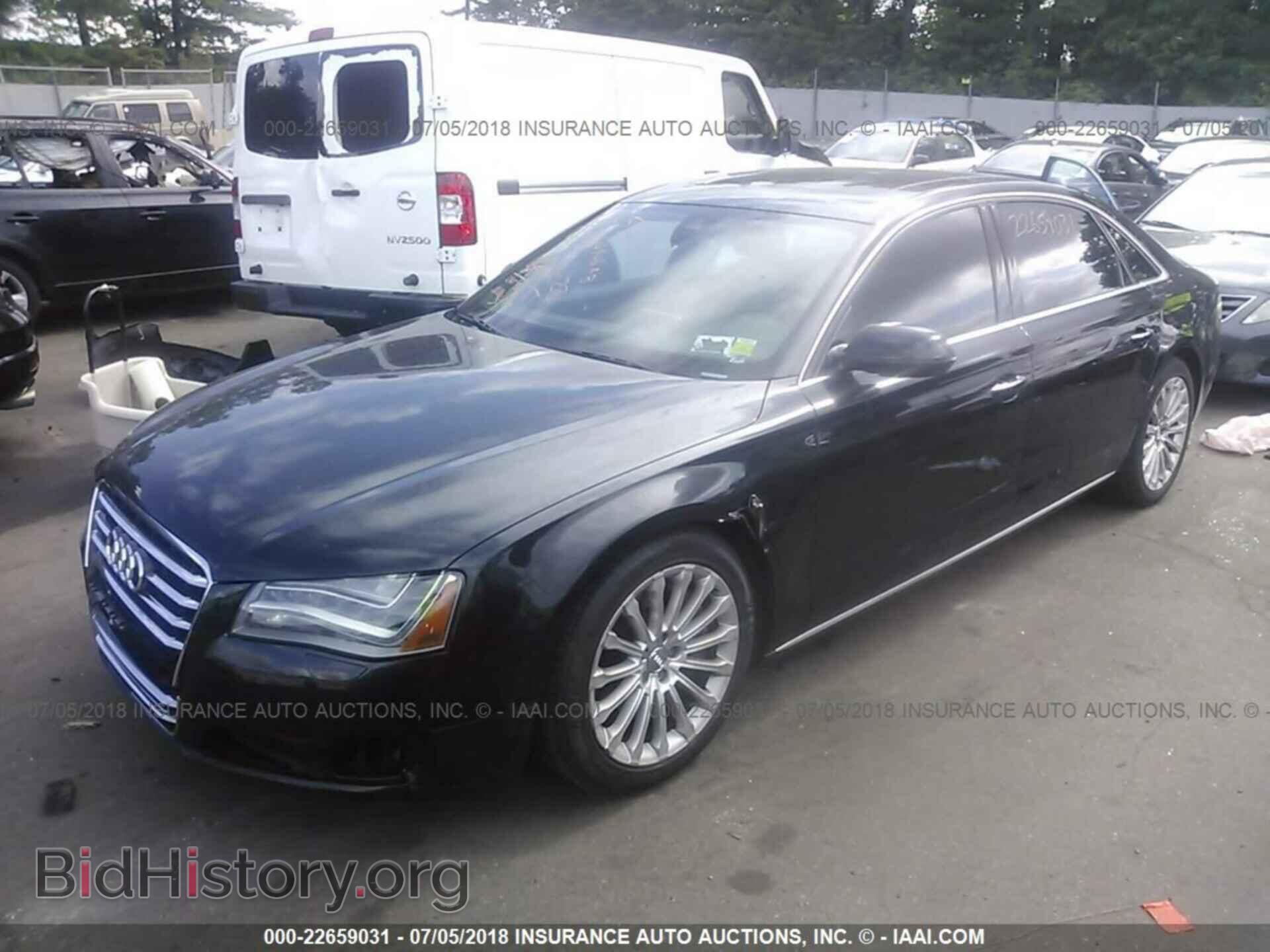 2014 Audi A8 - VIN: WAUR2AFD3EN002706 - Photo 2