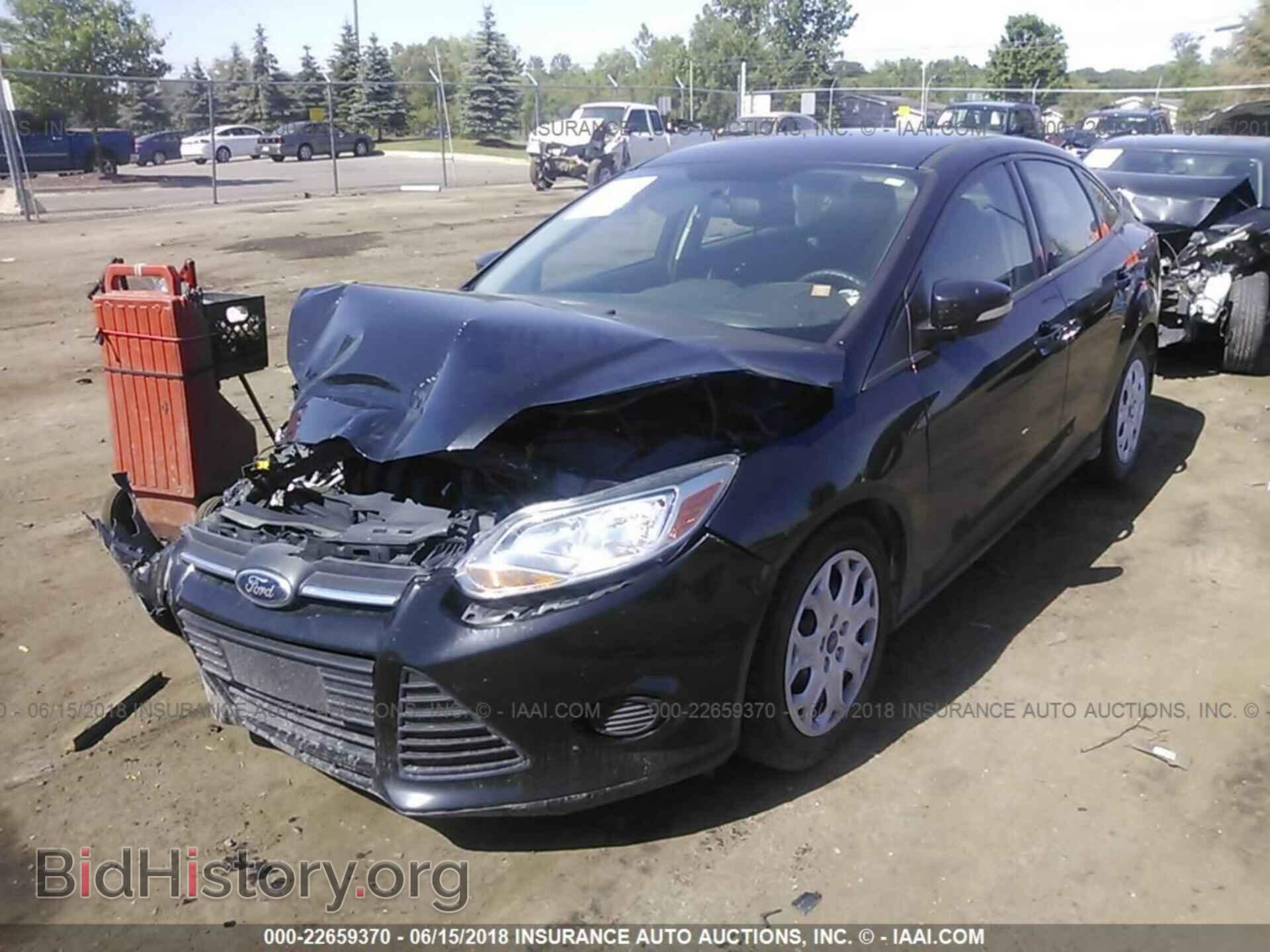 2014 Ford Focus - VIN: 1FADP3F21EL331186 - Photo 2