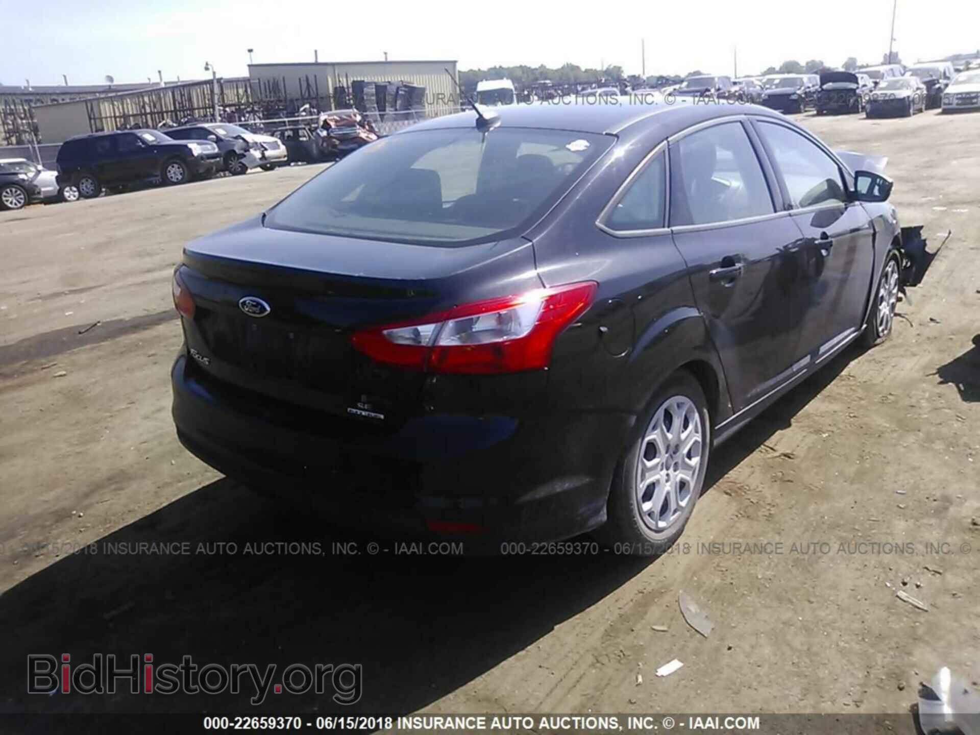 2014 Ford Focus - VIN: 1FADP3F21EL331186 - Photo 4