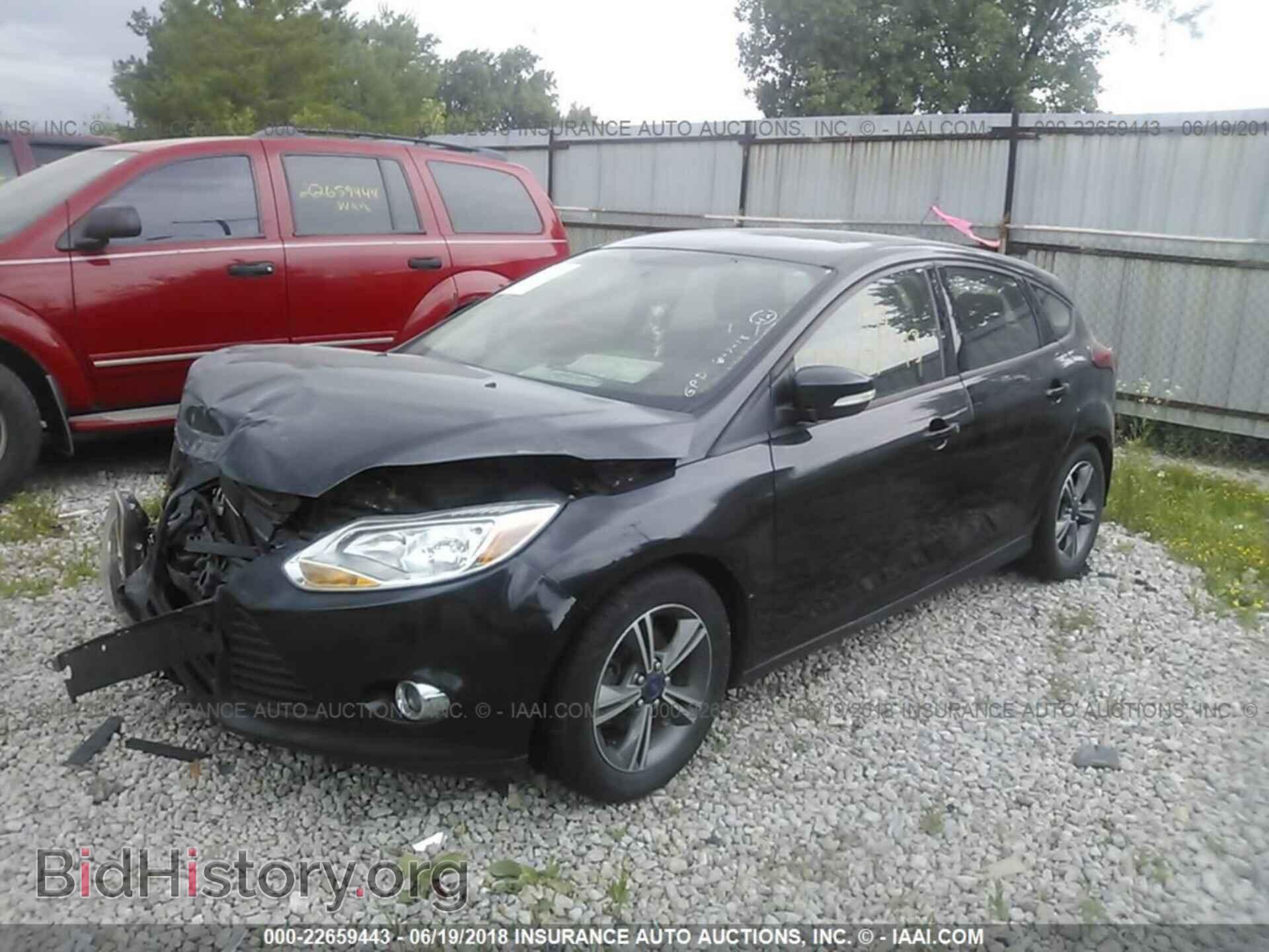 2014 Ford Focus - VIN: 1FADP3K2XEL435326 - Photo 2