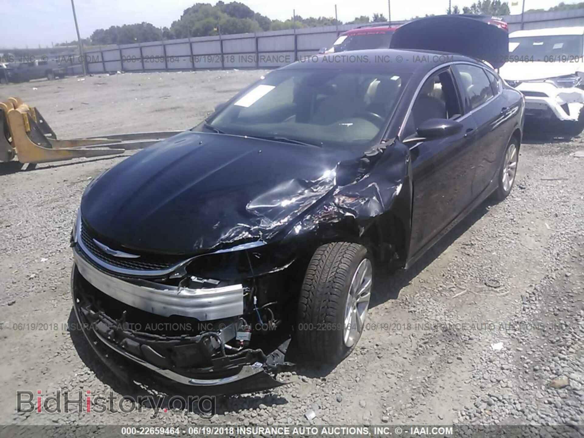 2015 Chrysler 200 - VIN: 1C3CCCAB3FN534373 - Photo 2