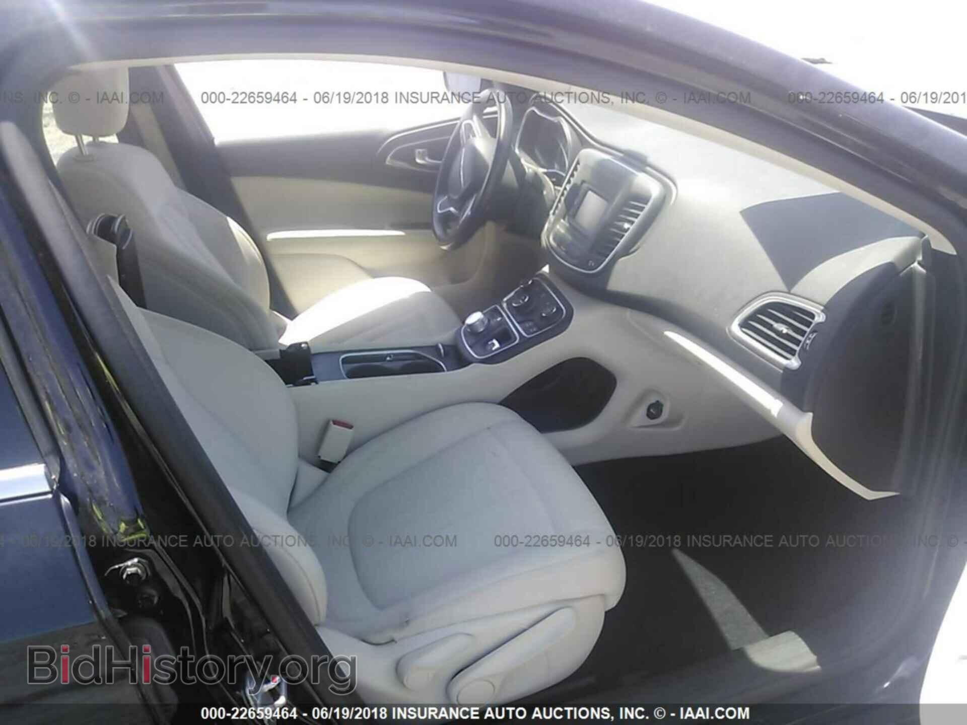 2015 Chrysler 200 - VIN: 1C3CCCAB3FN534373 - Photo 5