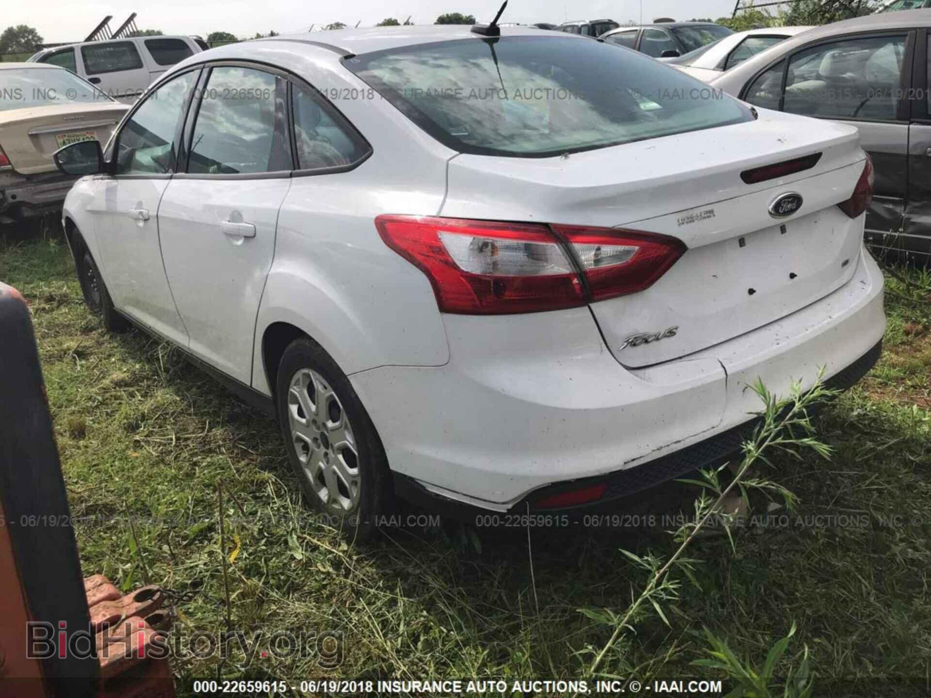 2012 Ford Focus - VIN: 1FAHP3F28CL276508 - Фото 3
