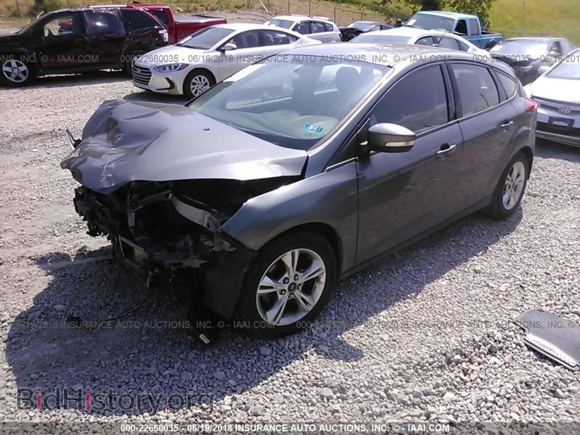 2014 Ford Focus - VIN: 1FADP3K20EL107218 - Photo 2