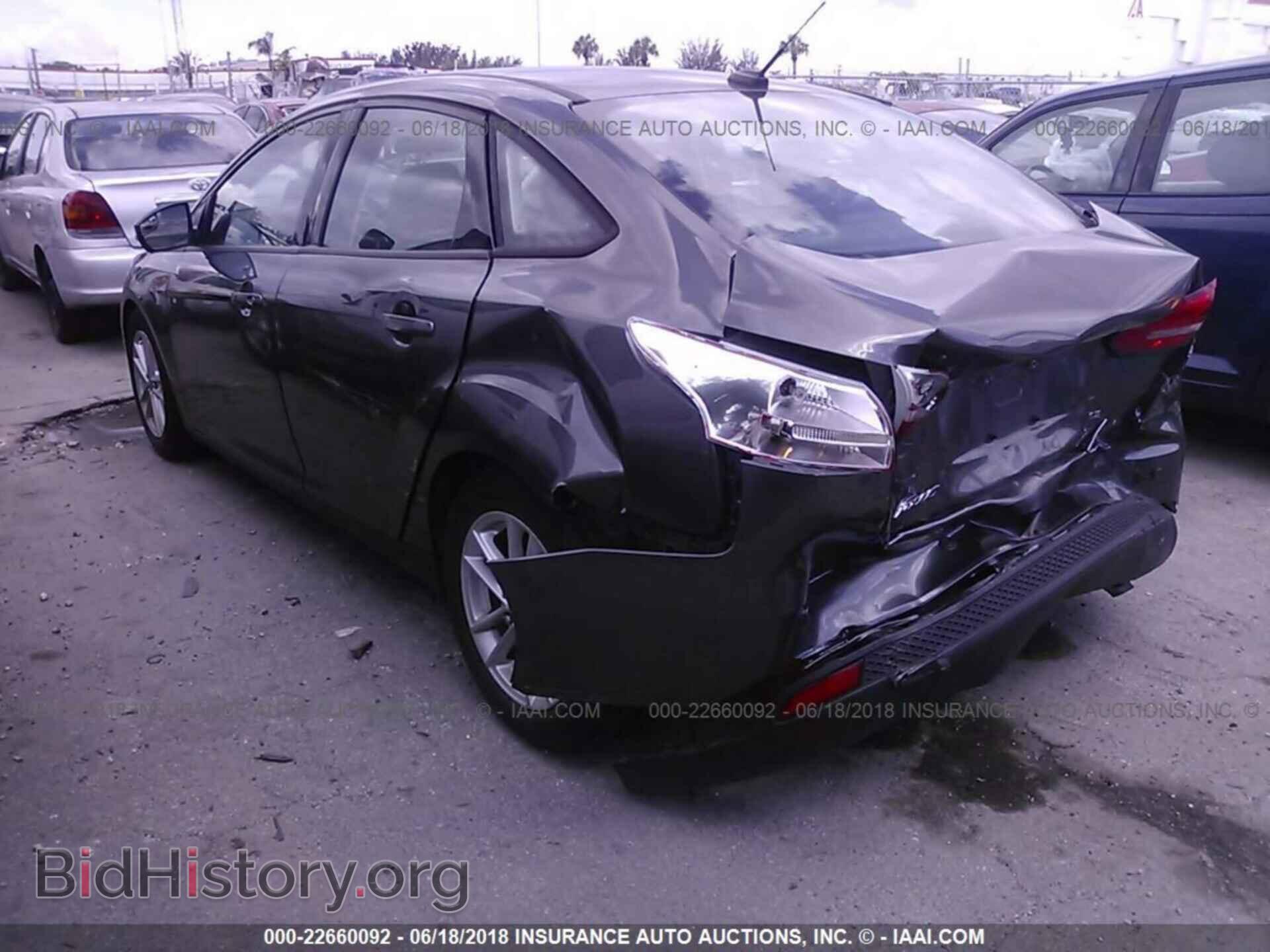 2016 Ford Focus - VIN: 1FADP3F20GL241918 - Фото 3