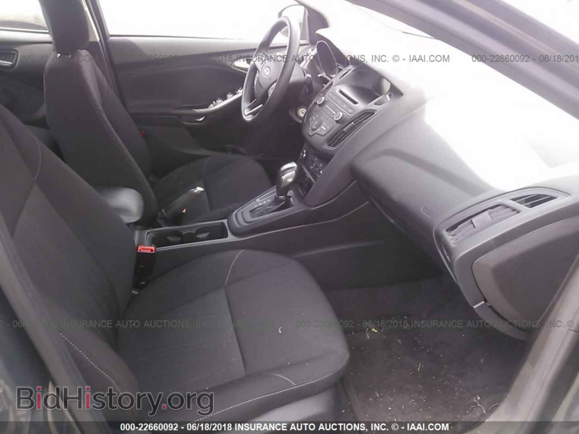 2016 Ford Focus - VIN: 1FADP3F20GL241918 - Фото 5