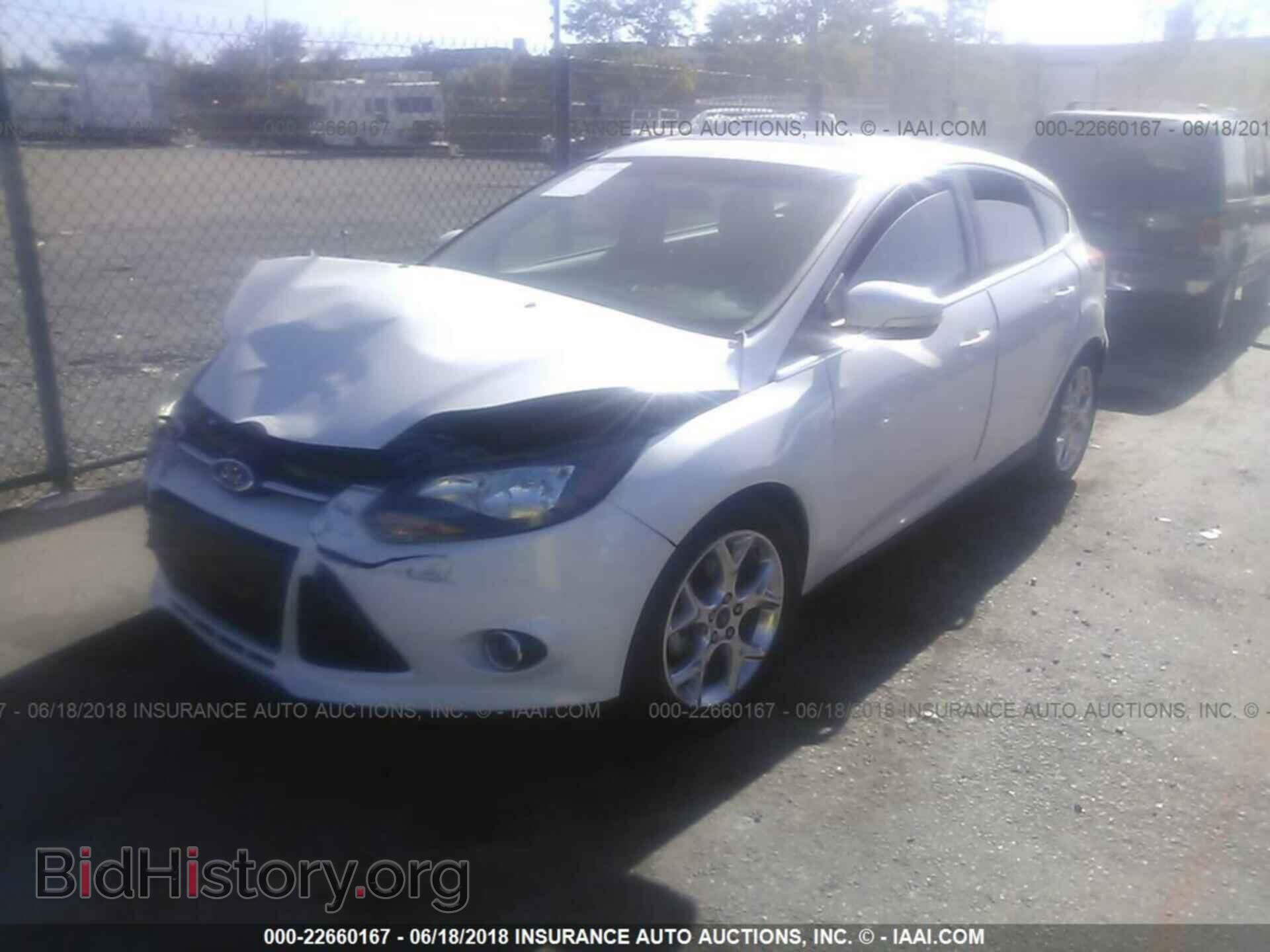 2014 Ford Focus - VIN: 1FADP3N24EL374504 - Photo 2