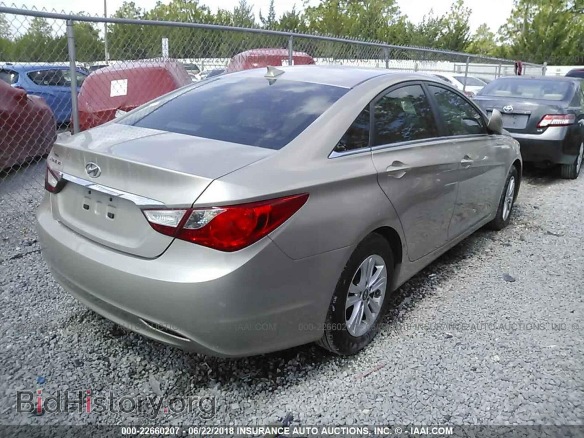 2012 Hyundai Sonata - VIN: 5NPEB4AC2CH322081 - Фото 4
