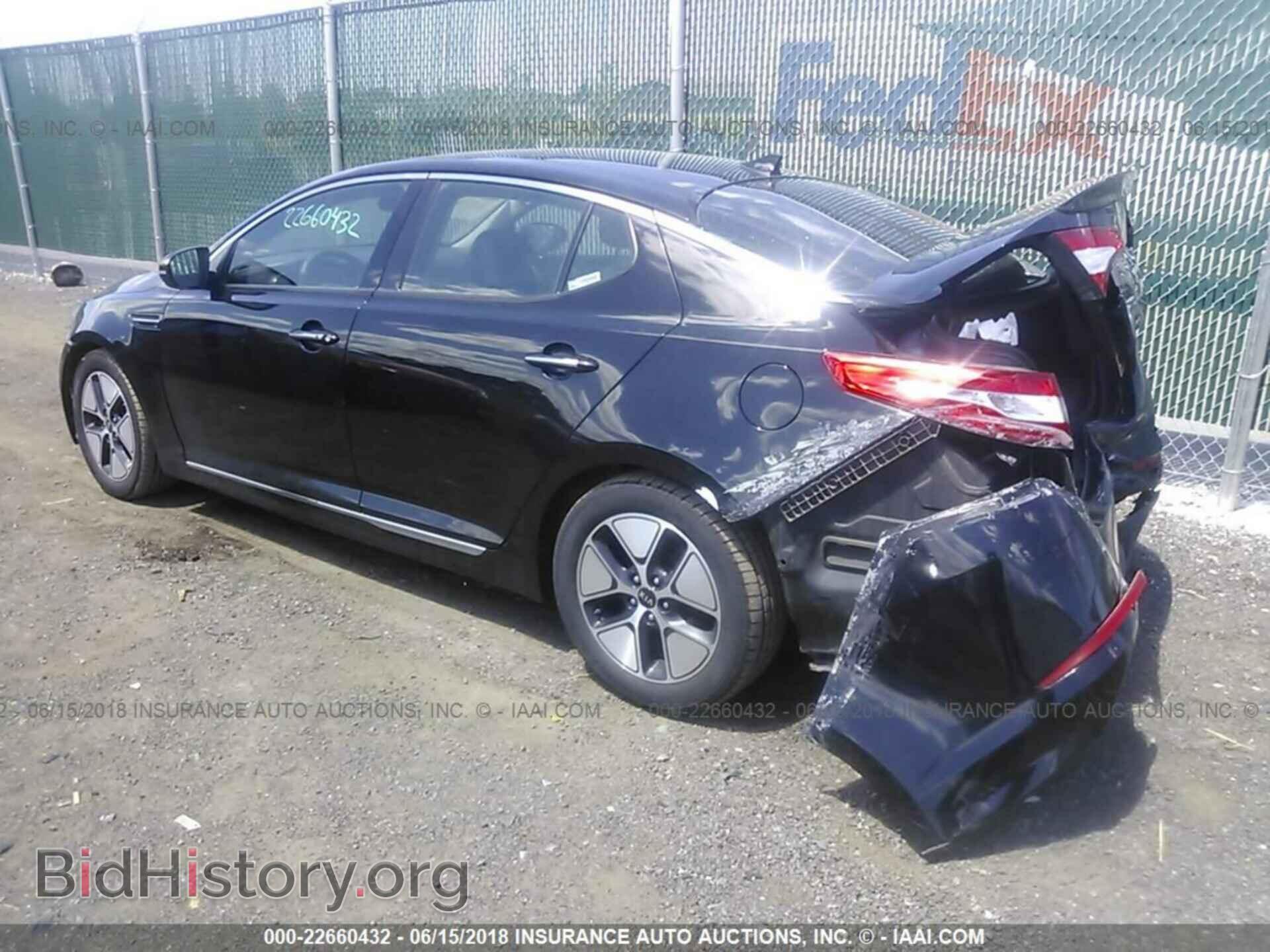 2011 Kia Optima - VIN: KNAGM4AD1B5000930 - Photo 3