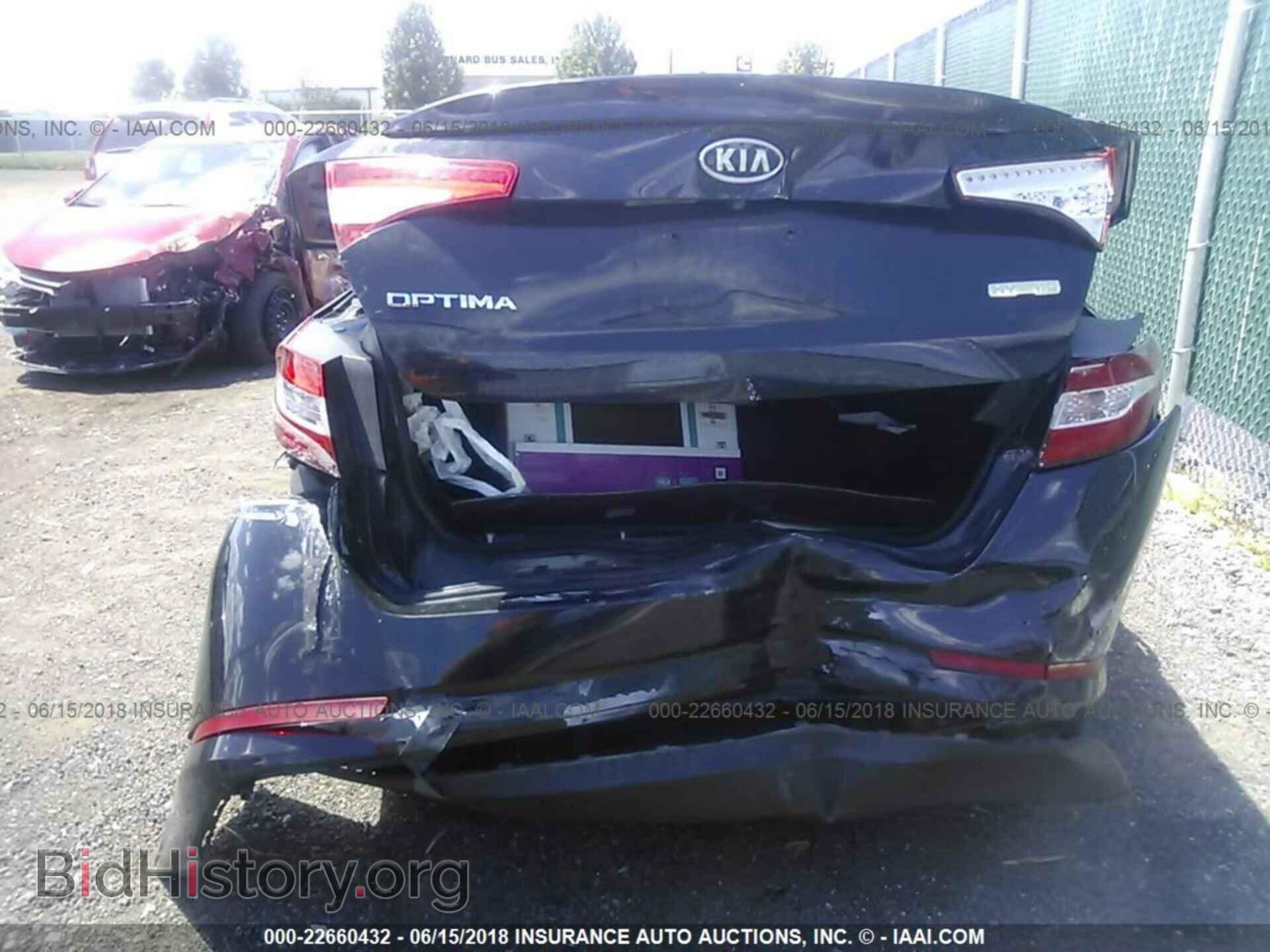 2011 Kia Optima - VIN: KNAGM4AD1B5000930 - Photo 6