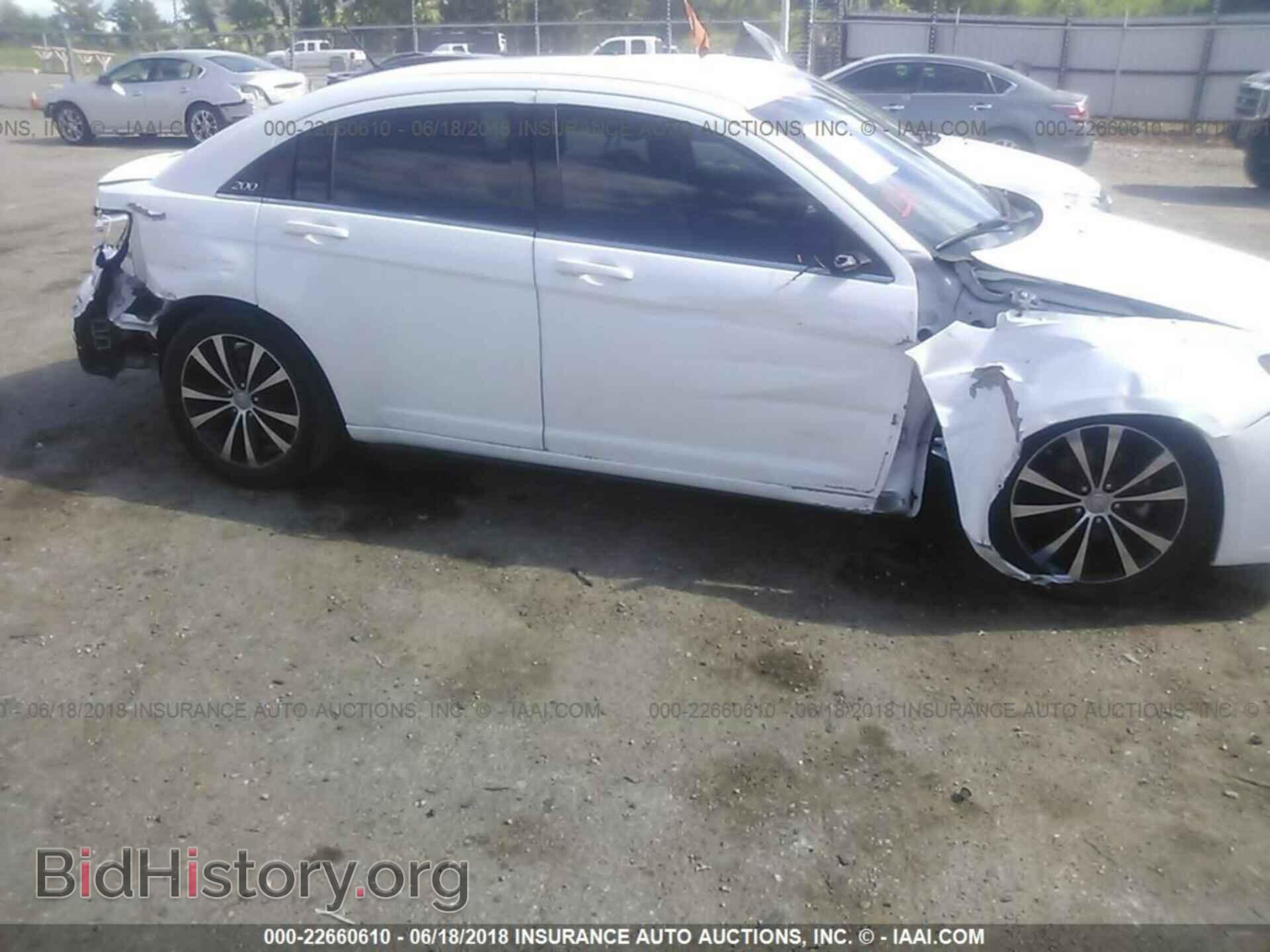 2012 Chrysler 200 - VIN: 1C3CCBBG1CN263961 - Фото 6