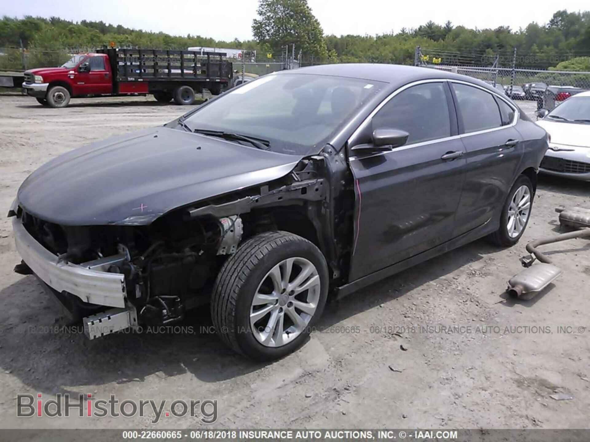 2016 Chrysler 200 - VIN: 1C3CCCAB0GN108514 - Фото 2