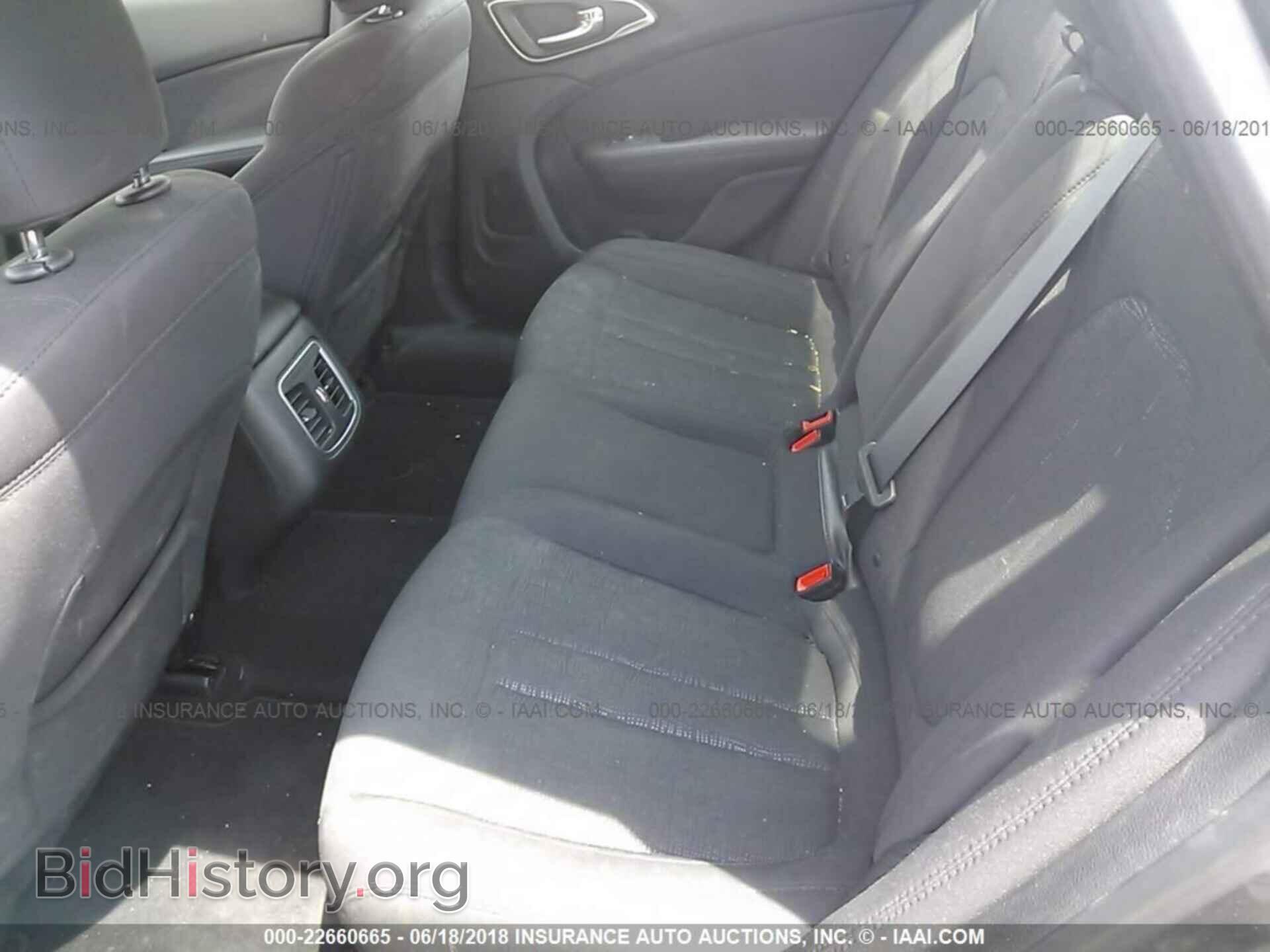 2016 Chrysler 200 - VIN: 1C3CCCAB0GN108514 - Фото 8