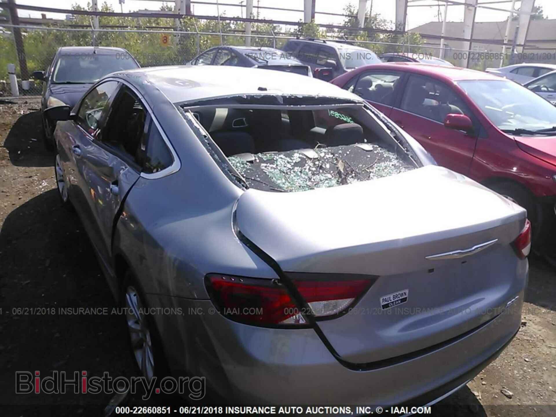 2015 Chrysler 200 - VIN: 1C3CCCAG7FN516518 - Photo 6