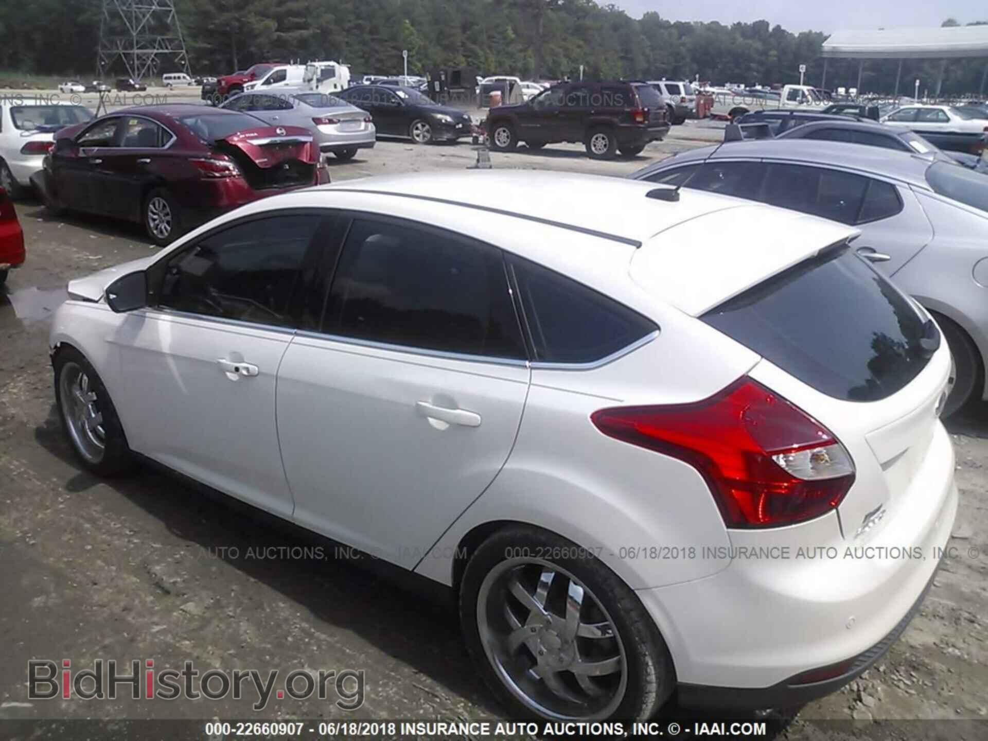 2014 Ford Focus - VIN: 1FADP3N25EL153784 - Photo 3