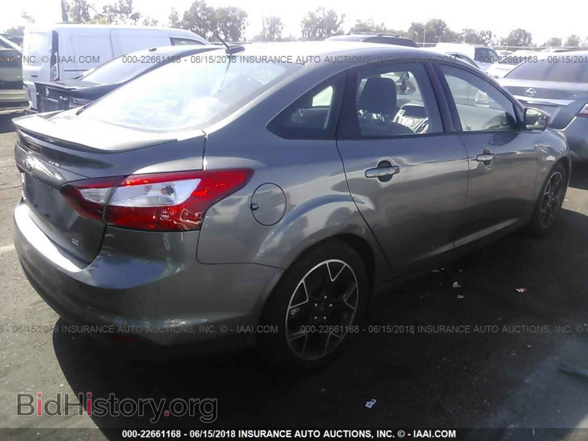 2012 Ford Focus - VIN: 1FAHP3F28CL379072 - Фото 4
