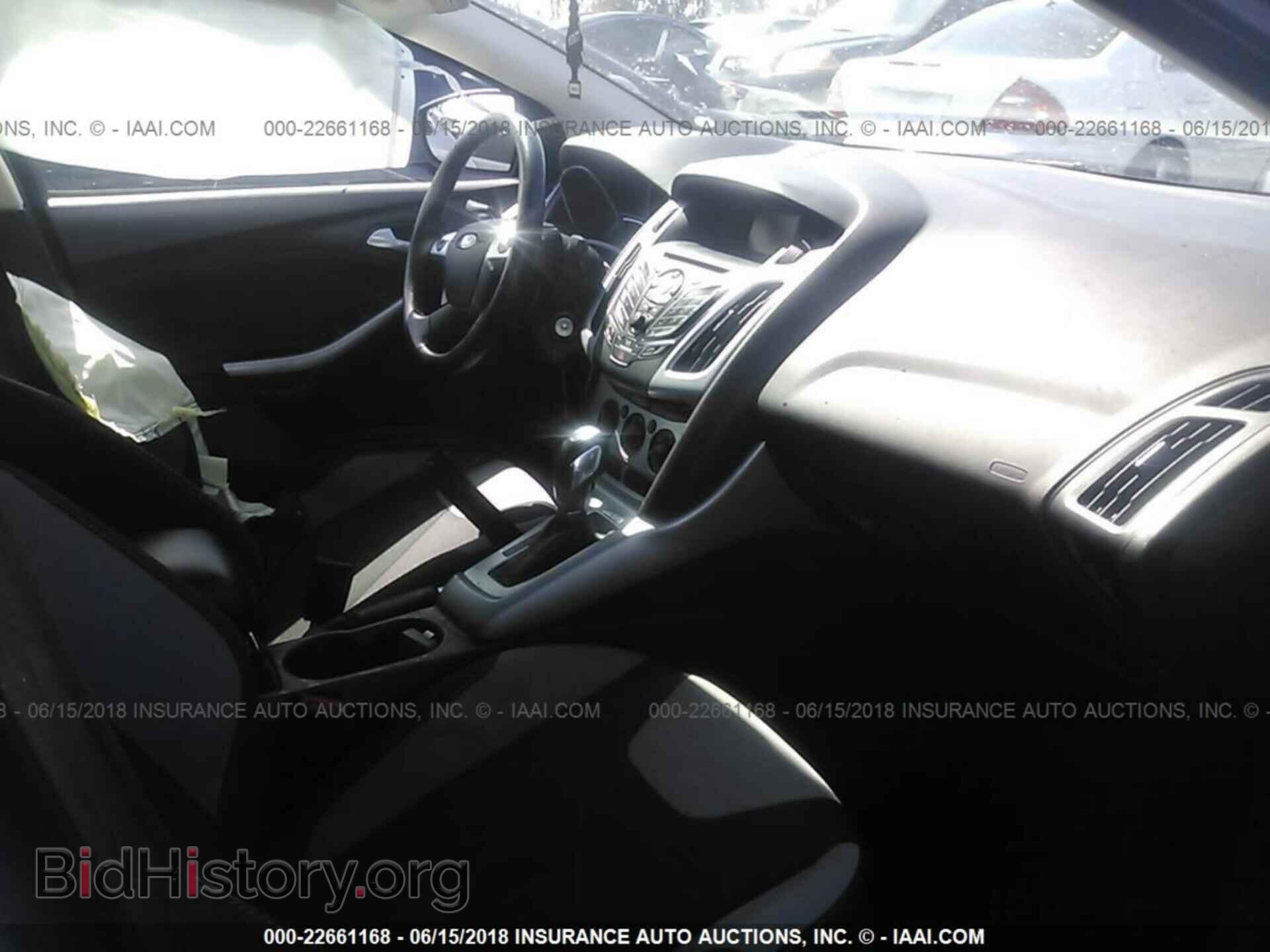 2012 Ford Focus - VIN: 1FAHP3F28CL379072 - Фото 5