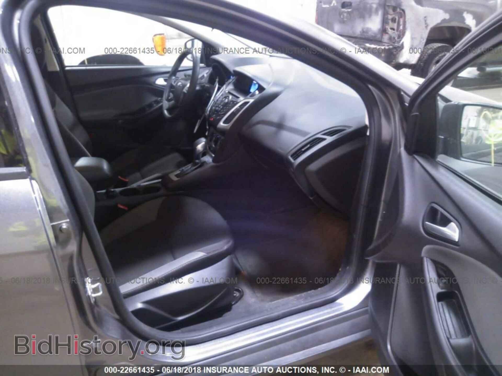 2014 Ford Focus - VIN: 1FADP3F24EL269699 - Photo 5