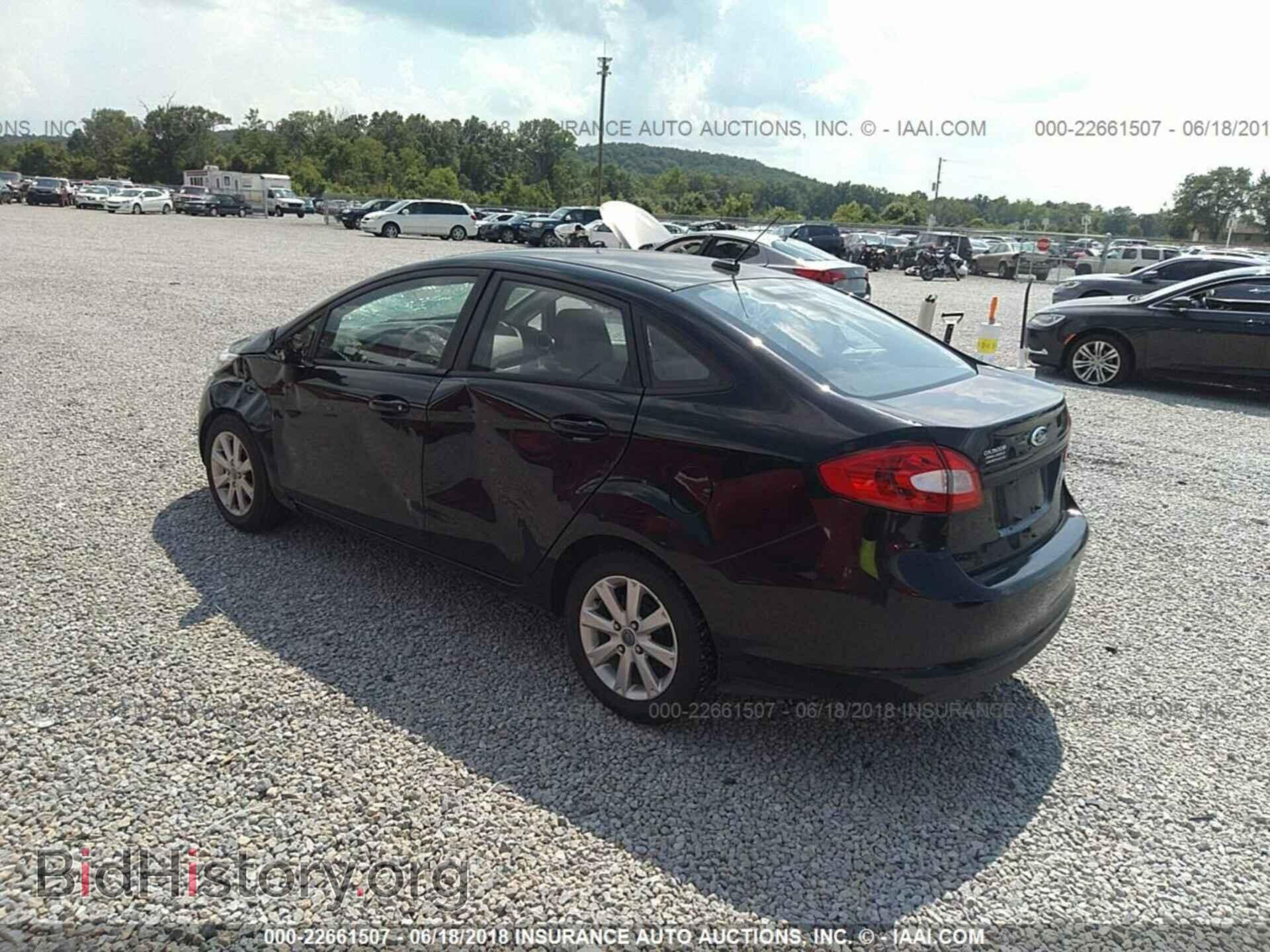 2012 Ford Fiesta - VIN: 3FADP4AJ6CM118024 - Photo 3