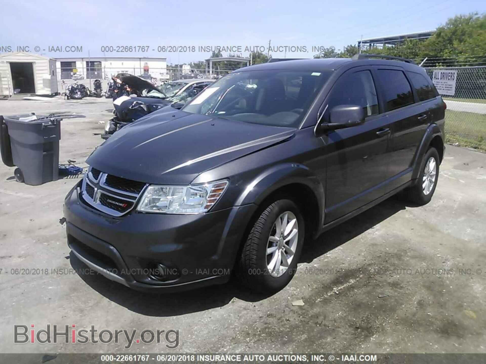2015 Dodge Journey - VIN: 3C4PDCBG3FT742399 - Photo 2