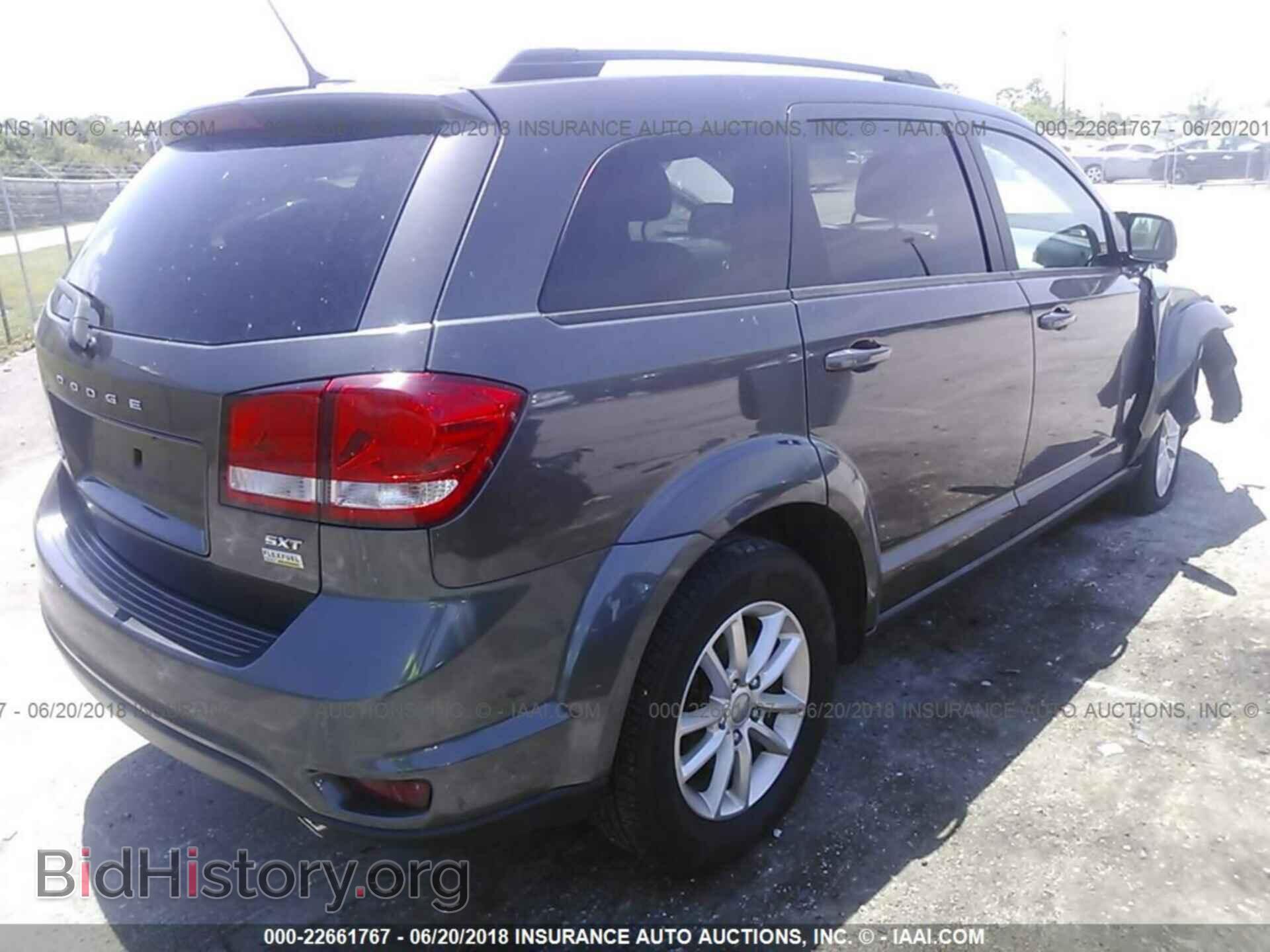 2015 Dodge Journey - VIN: 3C4PDCBG3FT742399 - Photo 4