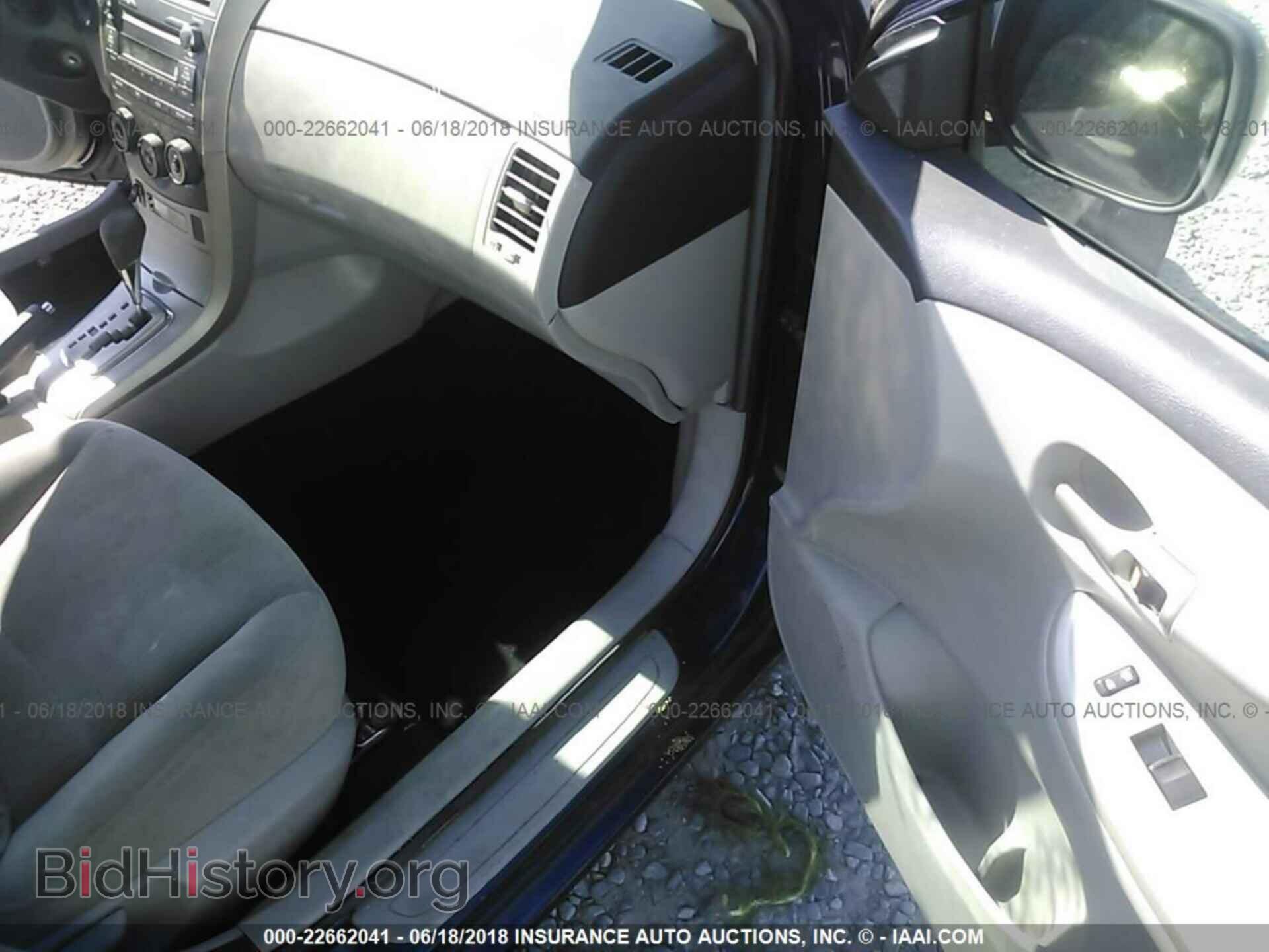2011 Toyota Corolla - VIN: 2T1BU4EEXBC662301 - Photo 5