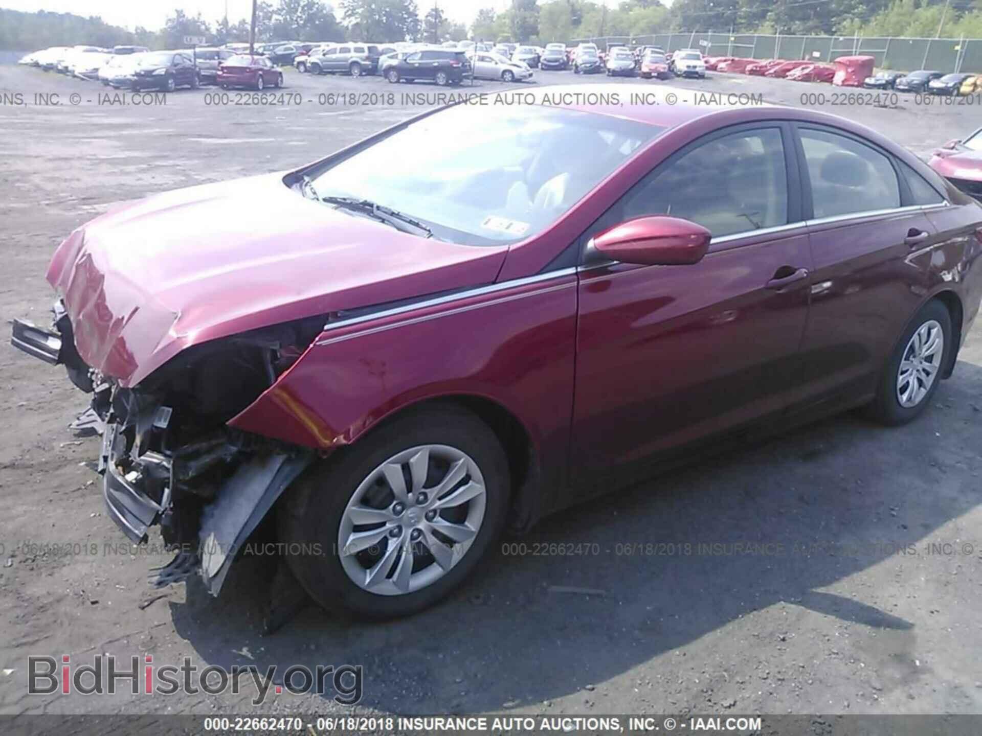 2012 Hyundai Sonata - VIN: 5NPEB4AC0CH421126 - Photo 2