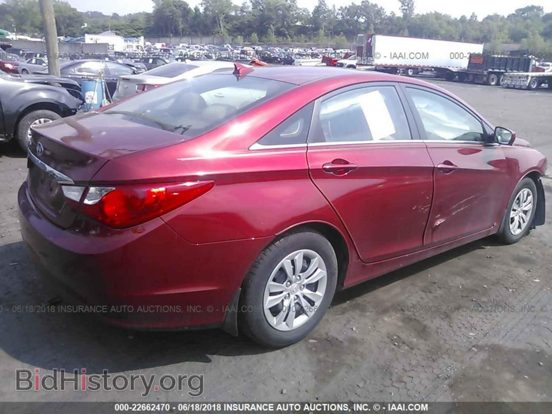 2012 Hyundai Sonata - VIN: 5NPEB4AC0CH421126 - Photo 4
