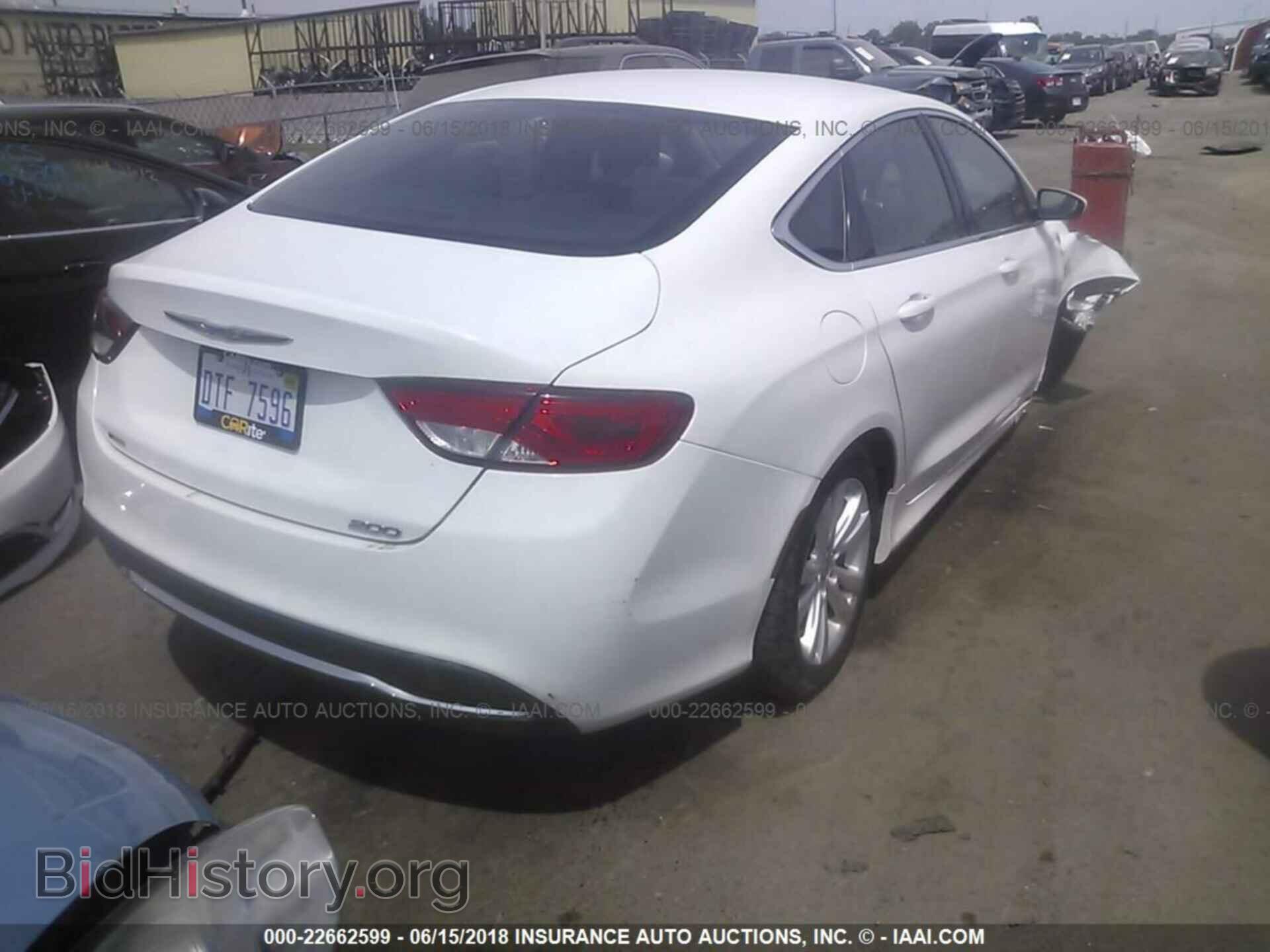 2015 Chrysler 200 - VIN: 1C3CCCAB2FN679615 - Photo 4