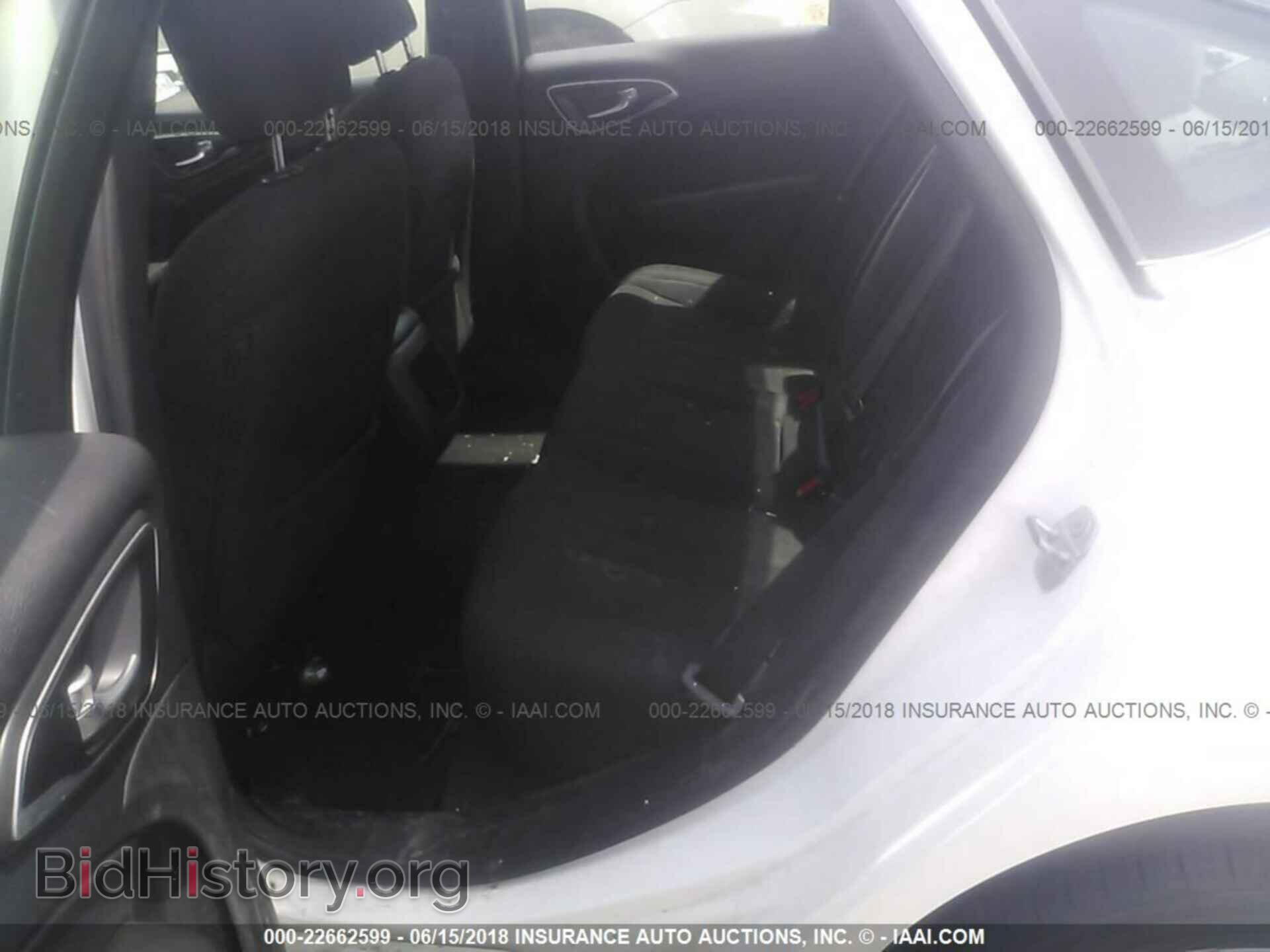 2015 Chrysler 200 - VIN: 1C3CCCAB2FN679615 - Photo 8
