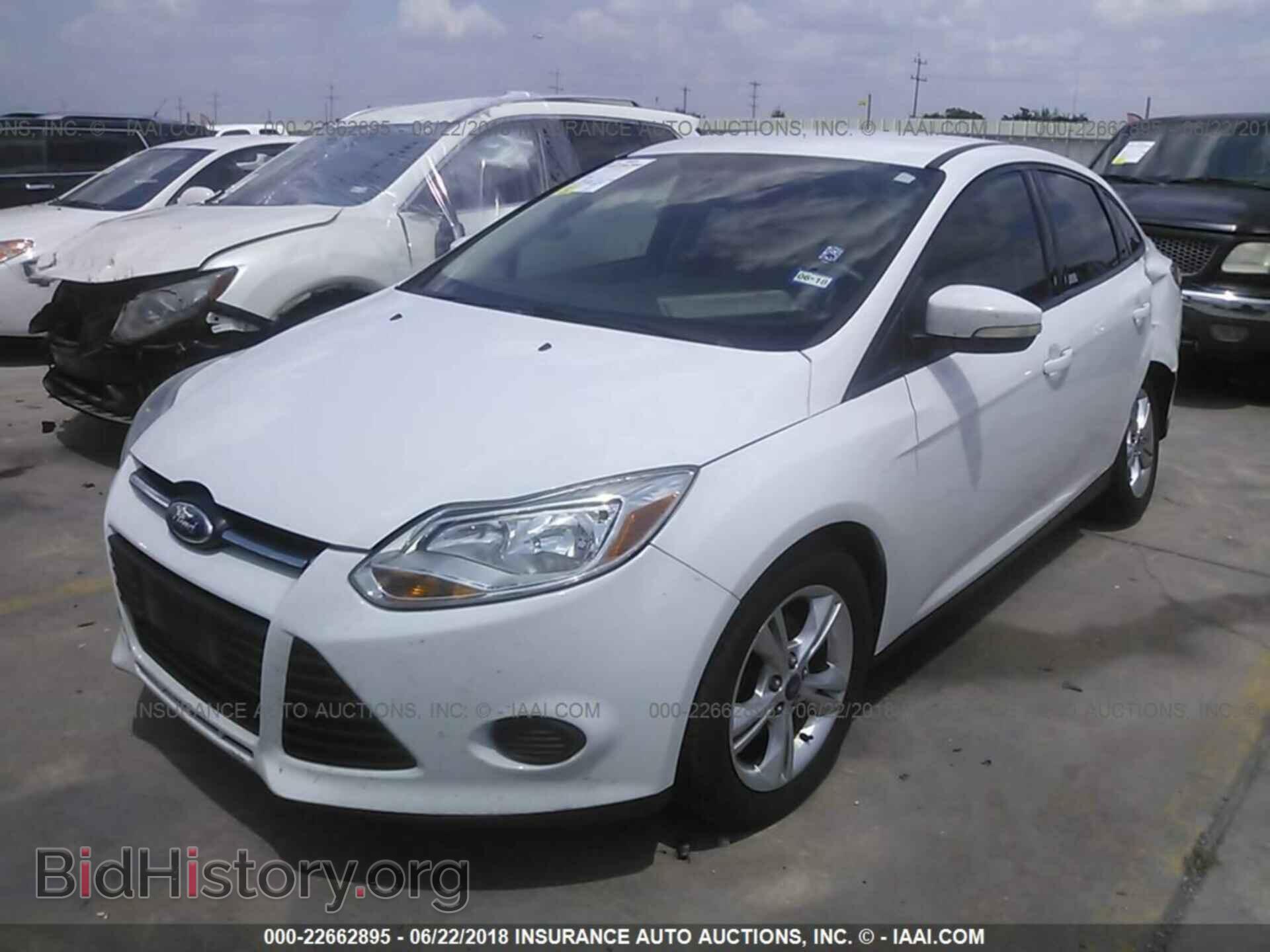 2013 Ford Focus - VIN: 1FADP3F26DL138076 - Photo 2