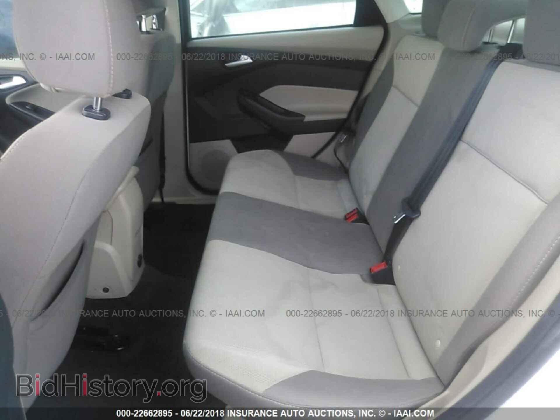2013 Ford Focus - VIN: 1FADP3F26DL138076 - Photo 8