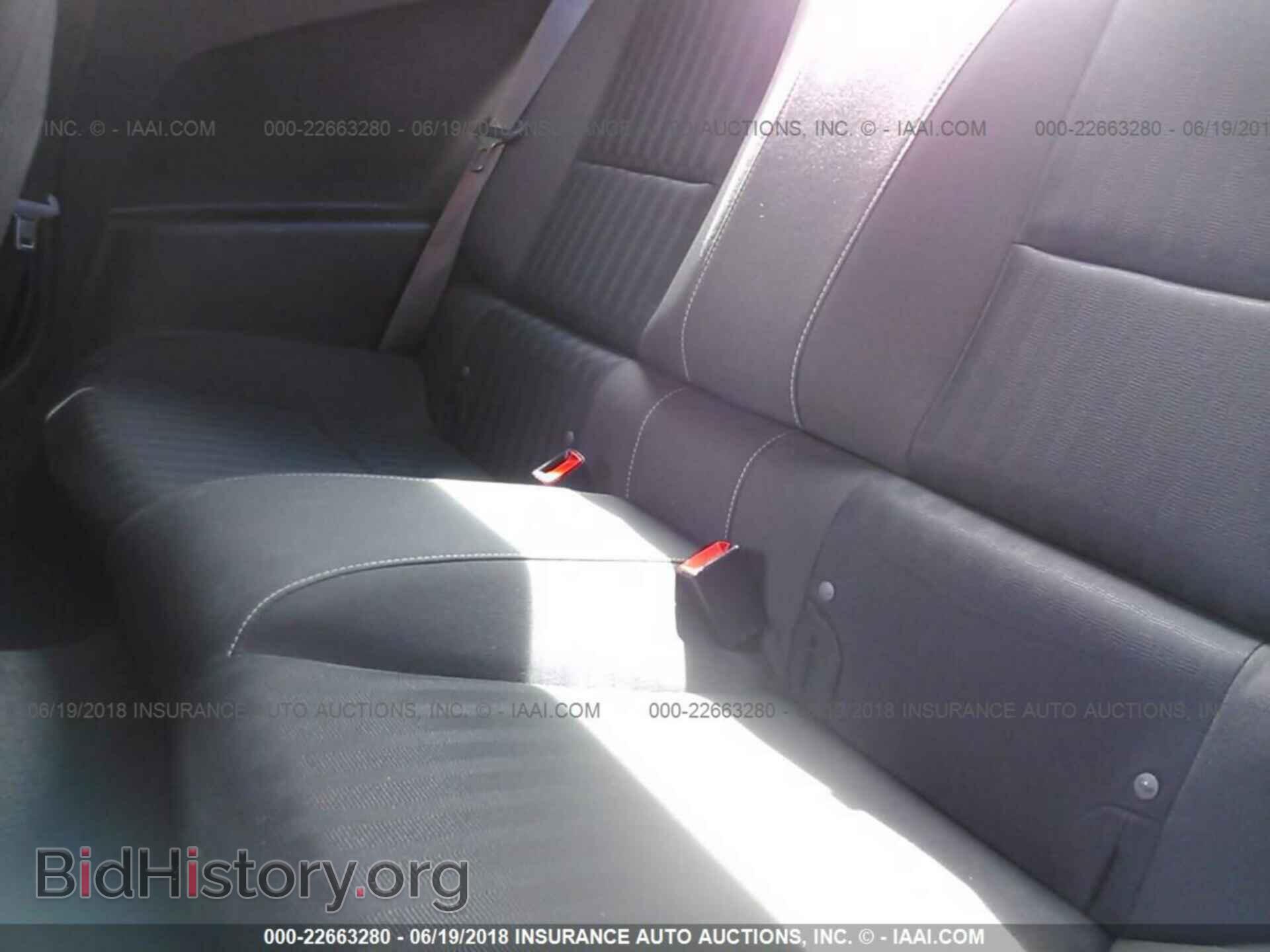 2011 Chevrolet Camaro - VIN: 2G1FA1ED4B9211132 - Фото 8