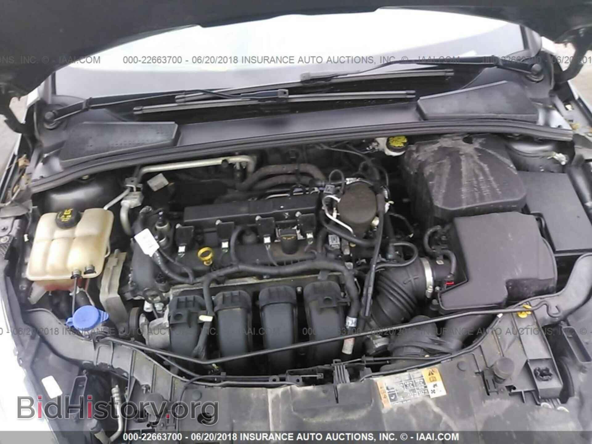 2016 Ford Focus - VIN: 1FADP3F23GL298260 - Photo 10