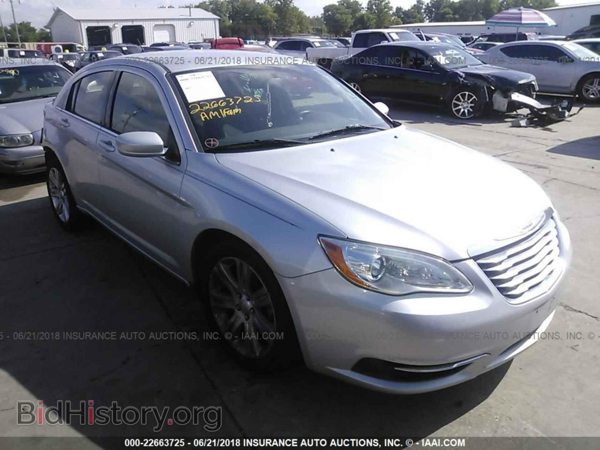 Фотография 1C3CCBBG8CN226941 - Chrysler 200 2012