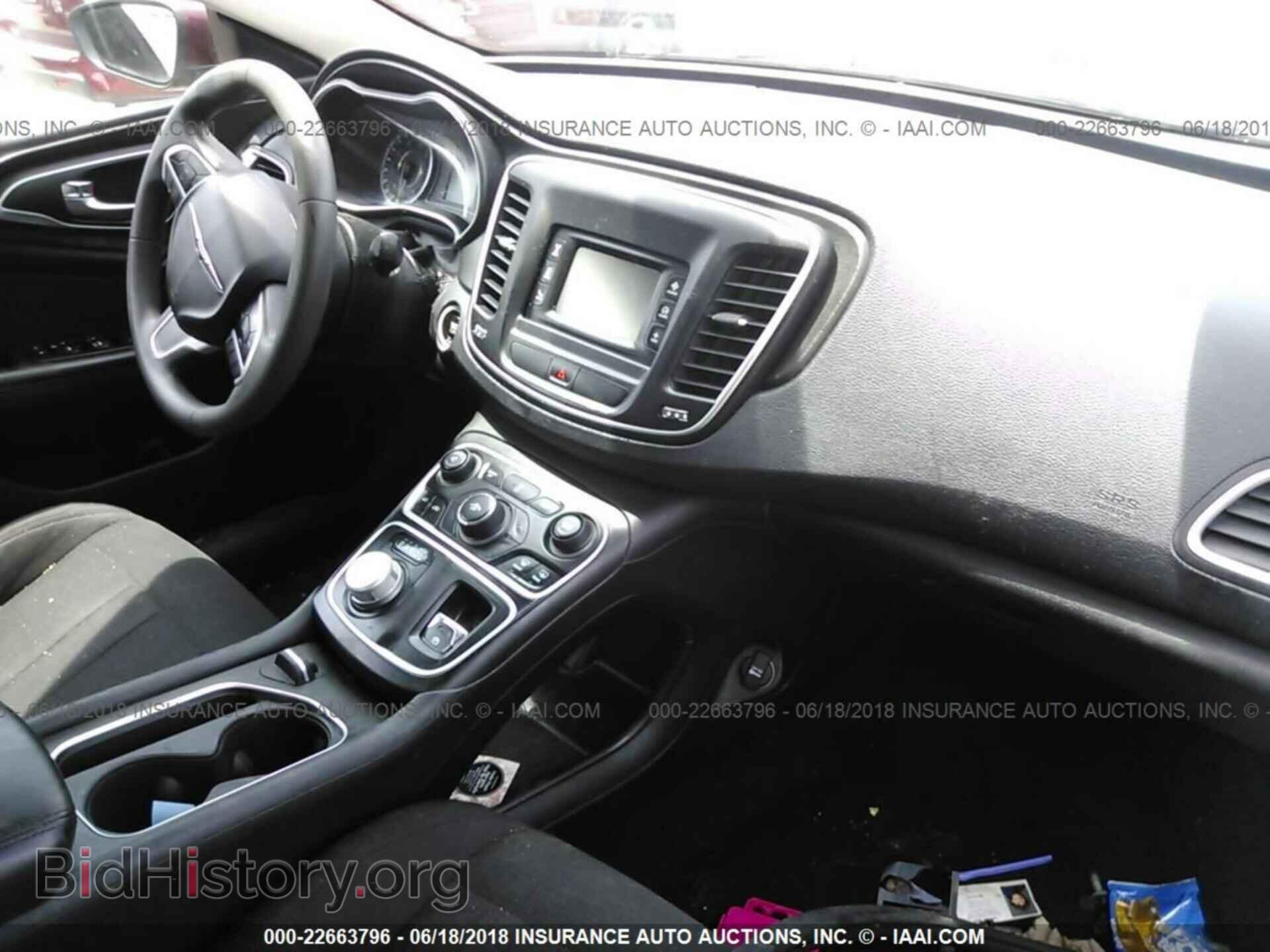 2015 Chrysler 200 - VIN: 1C3CCCAB2FN574508 - Photo 5